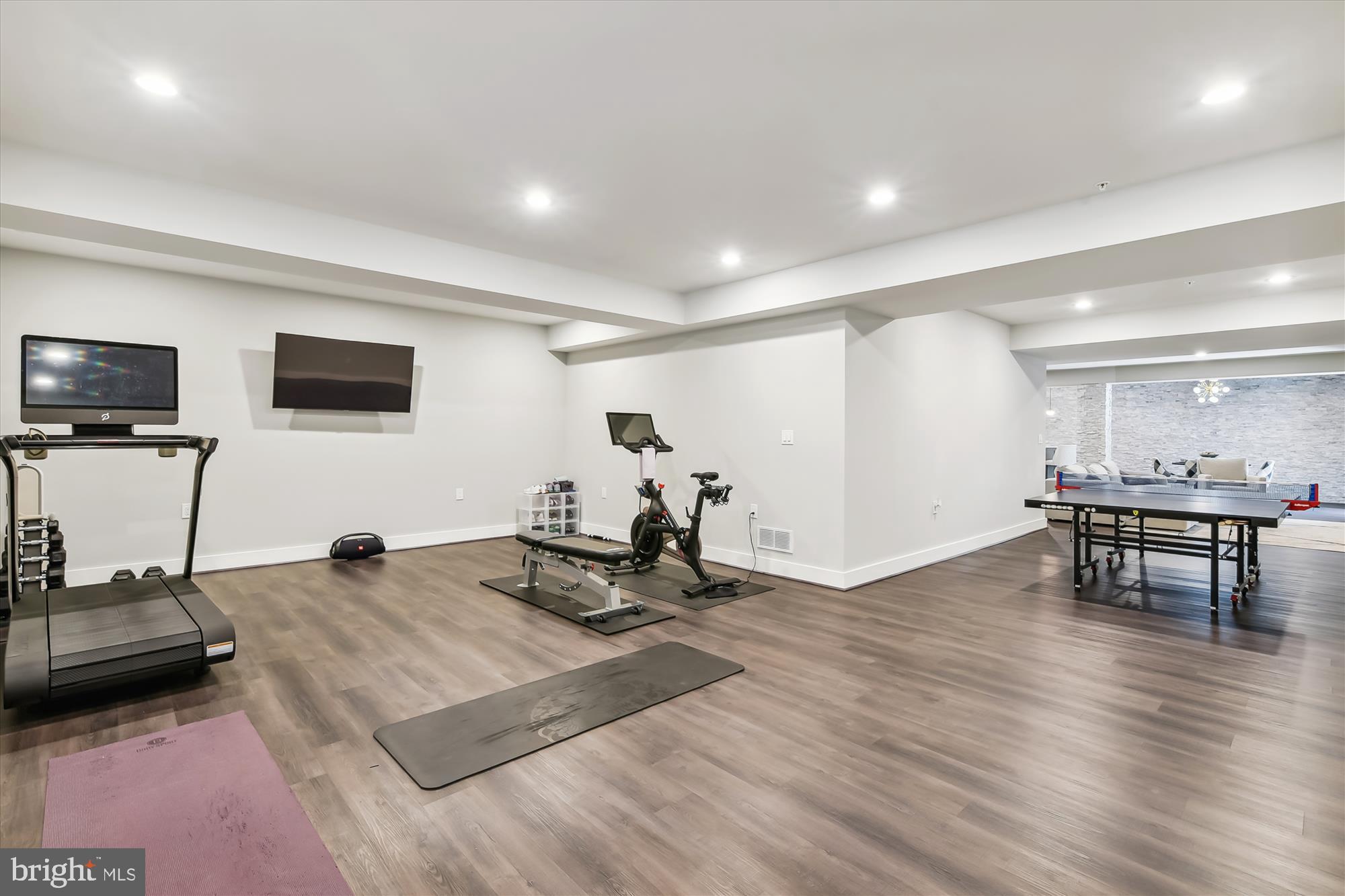 WEATHERSTONE - Residential