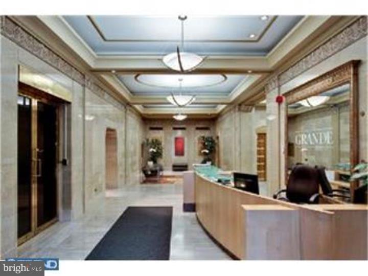 CENTER CITY - Residential