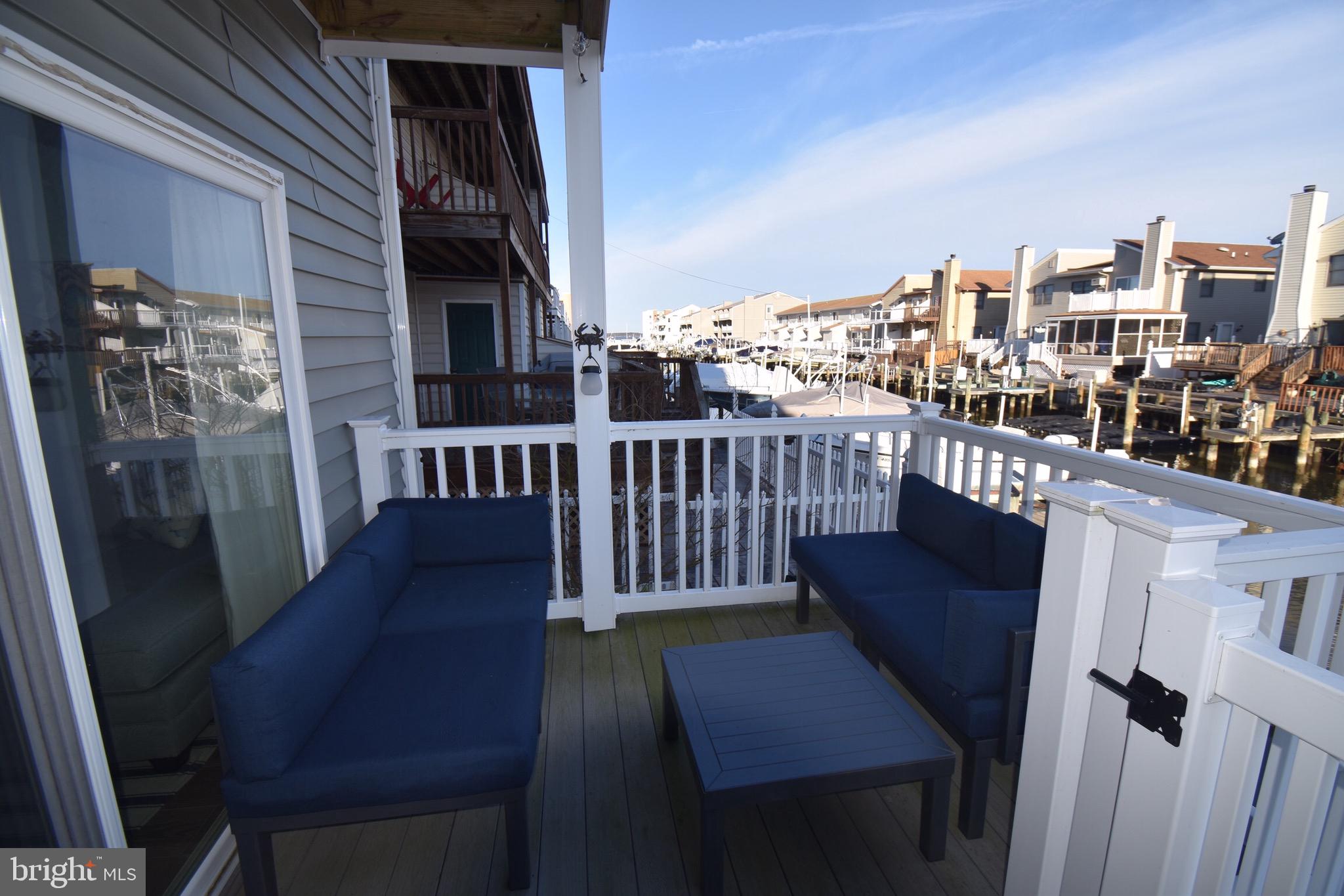 BAYSIDE KEYS - Residential