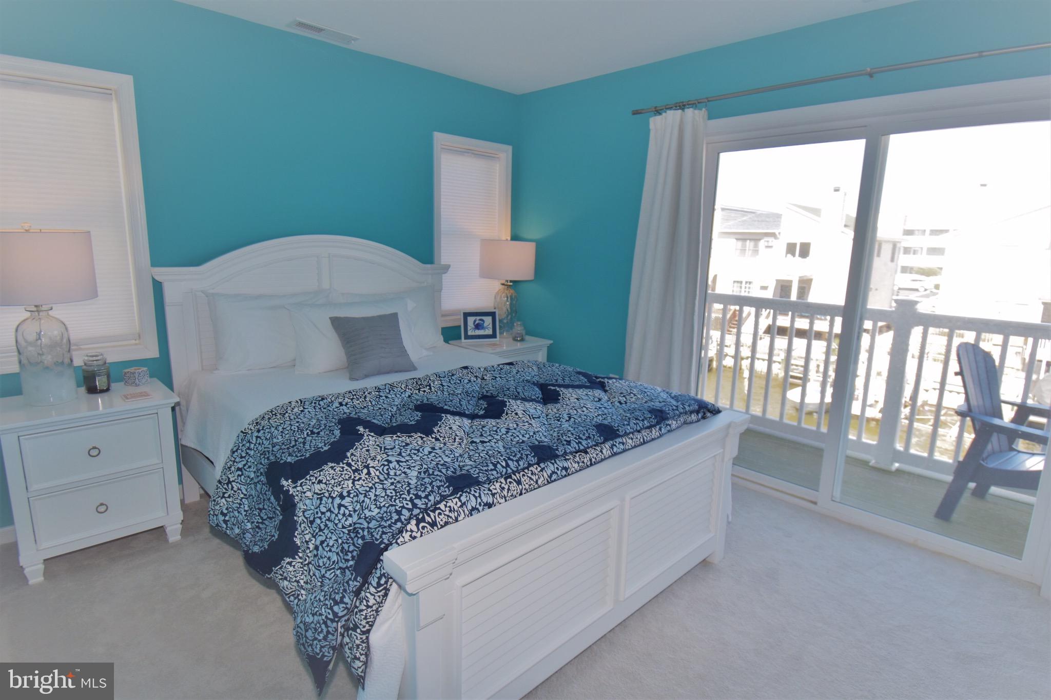 BAYSIDE KEYS - Residential