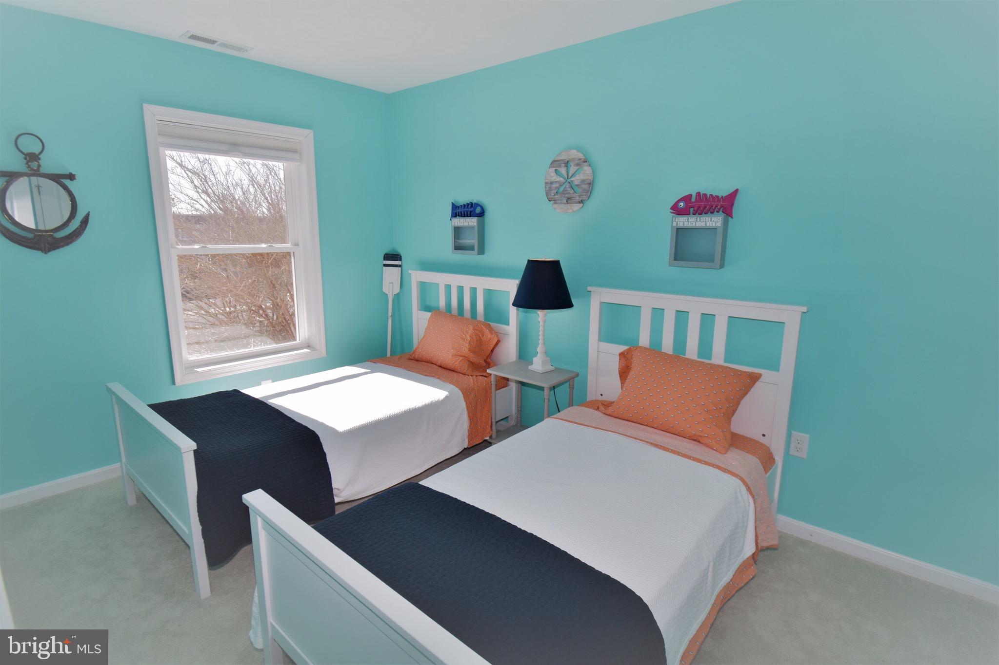 BAYSIDE KEYS - Residential