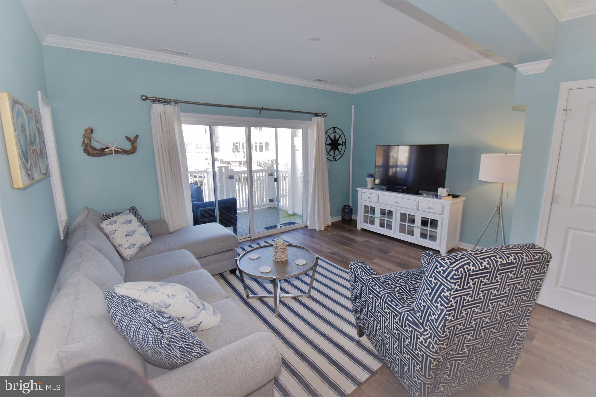 BAYSIDE KEYS - Residential