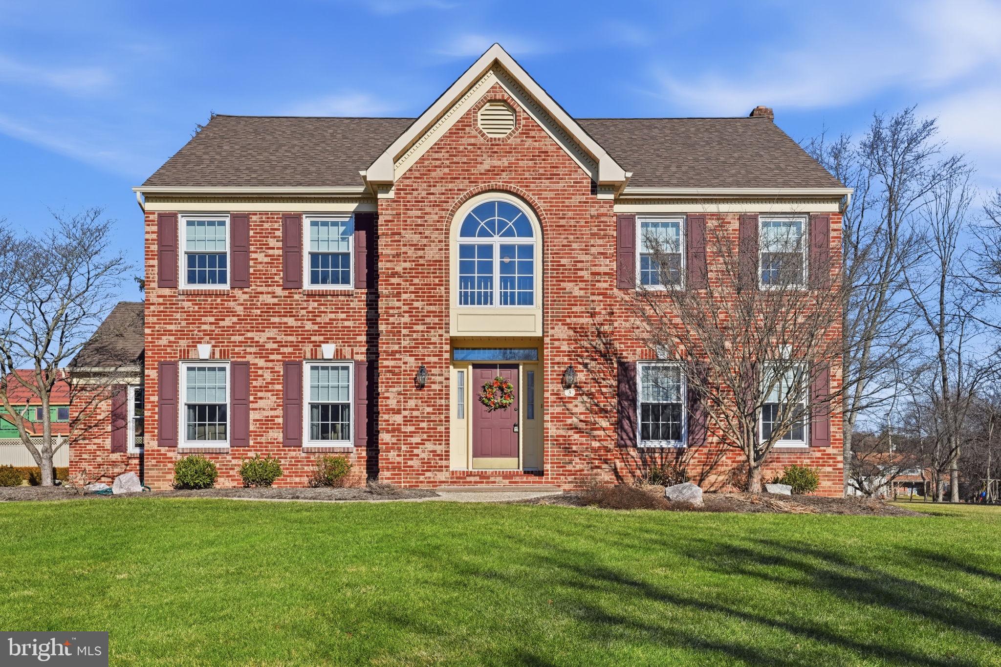 HOLLAND MEADOWS - Residential