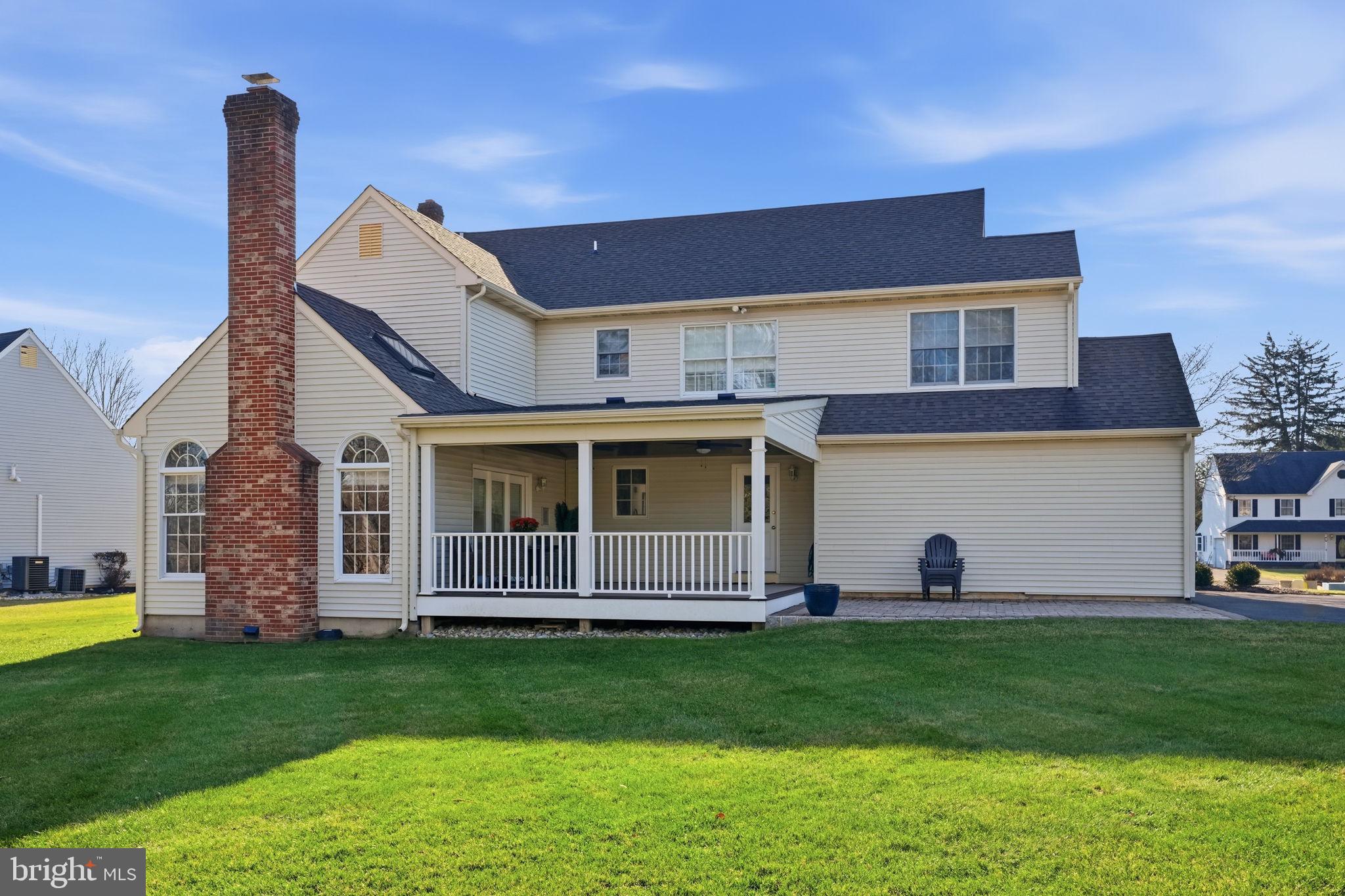 HOLLAND MEADOWS - Residential