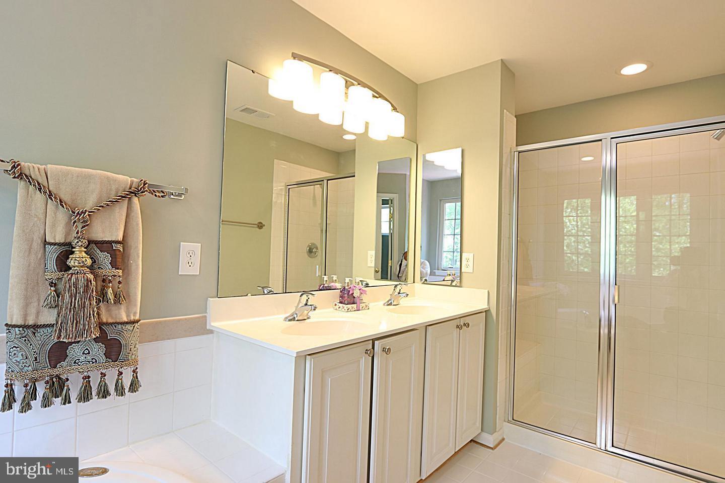 RIVERSIDE STATION - Residential