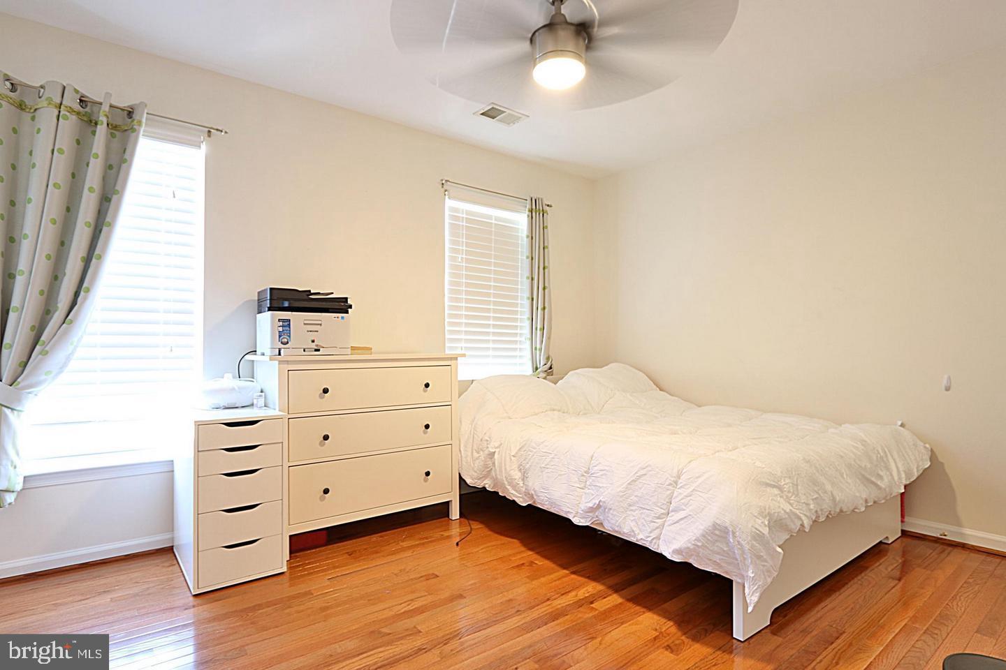 RIVERSIDE STATION - Residential