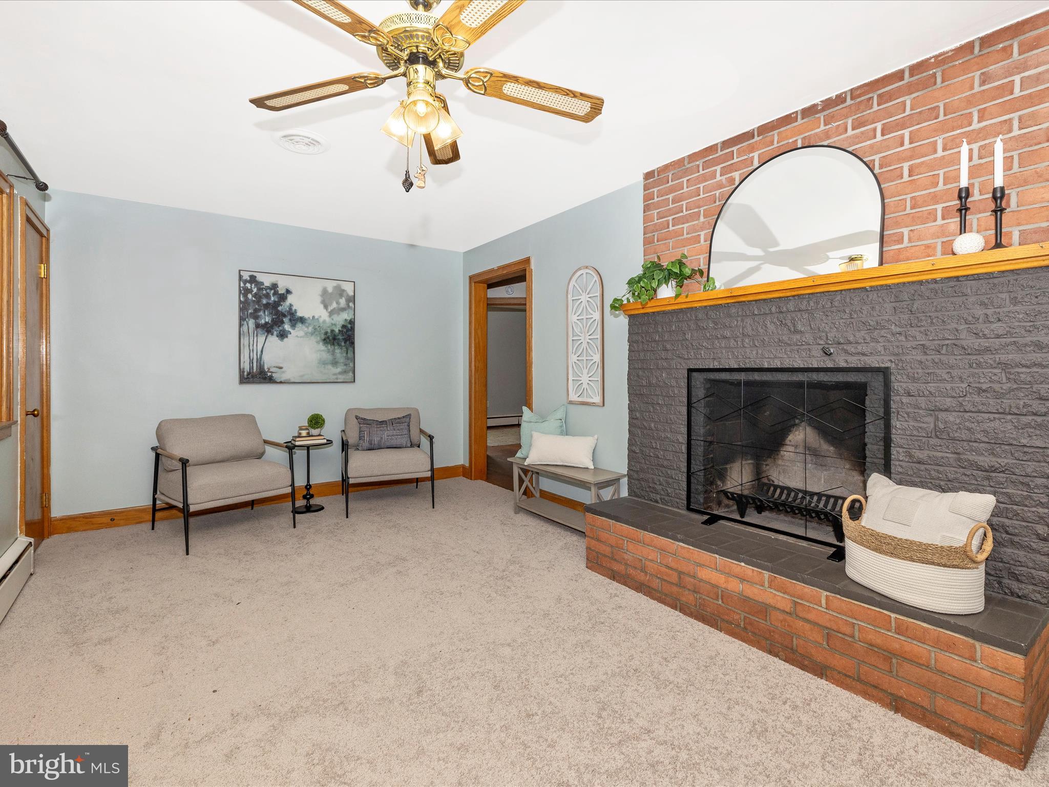 COLONIAL PARK - Residential