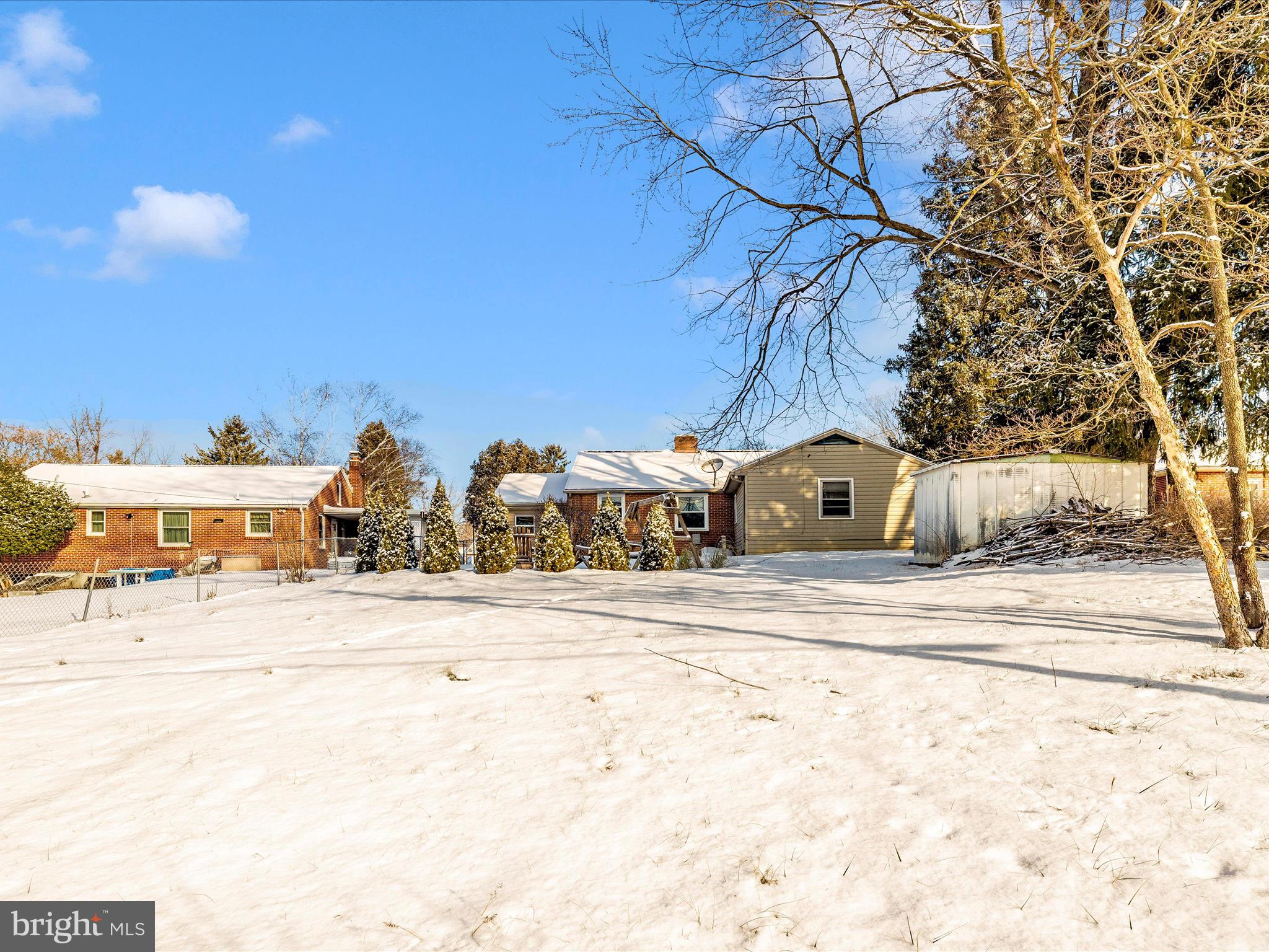 COLONIAL PARK - Residential