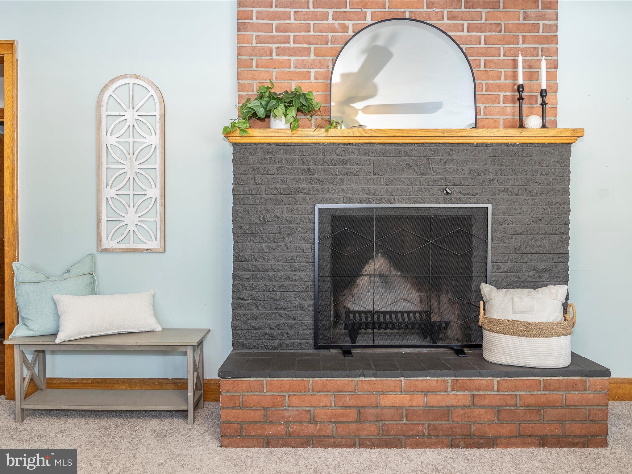 COLONIAL PARK - Residential