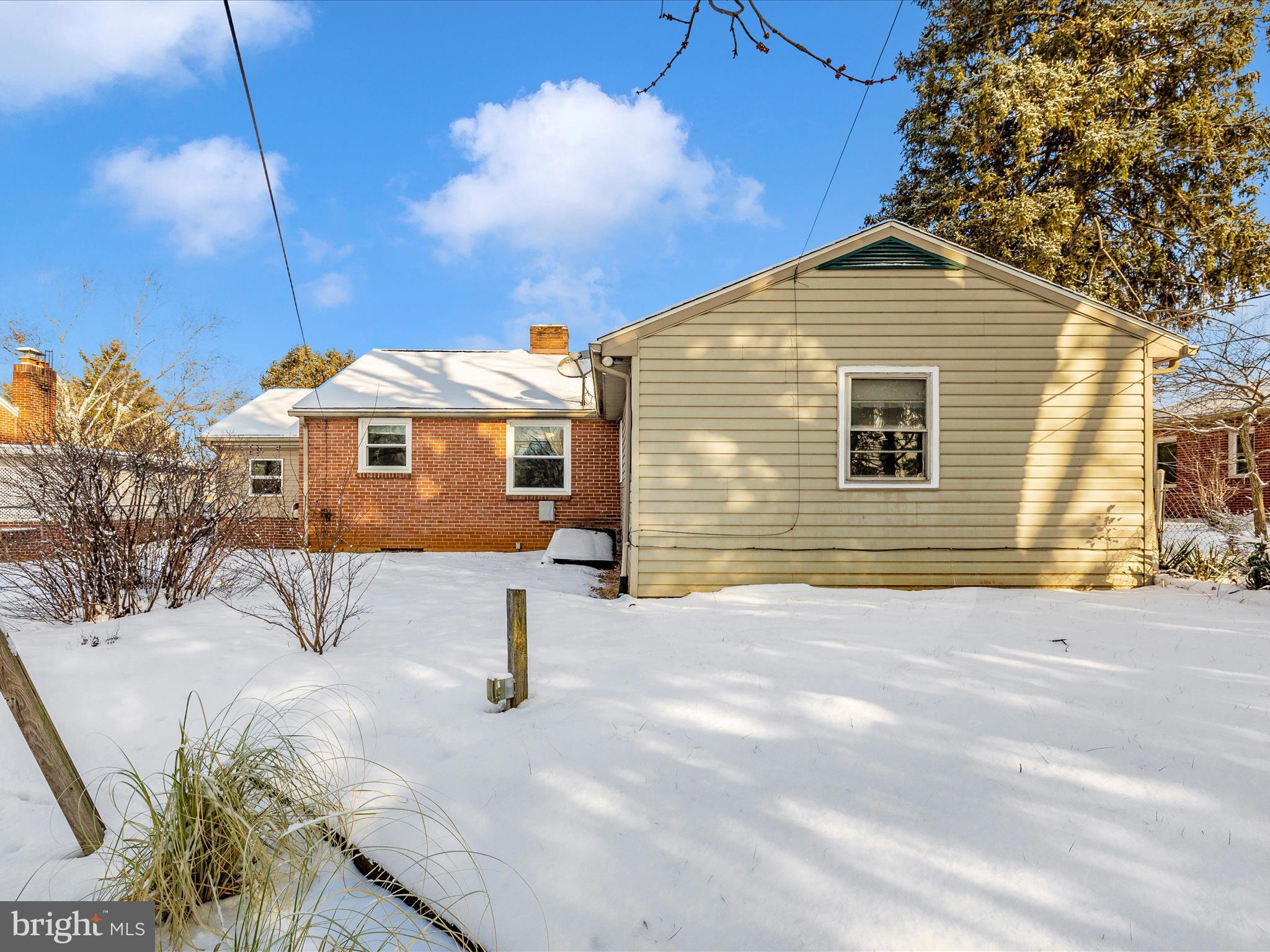 COLONIAL PARK - Residential