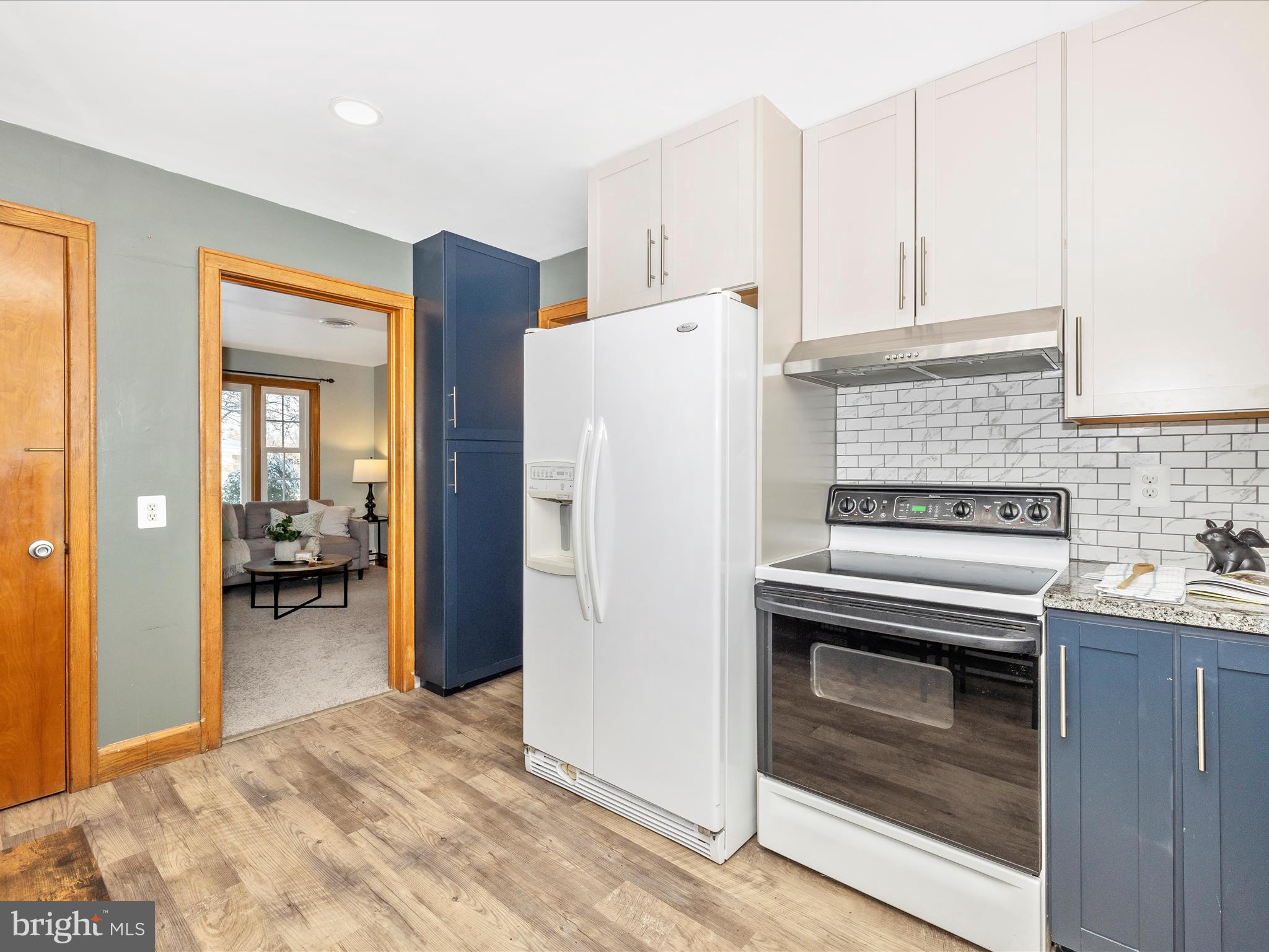 COLONIAL PARK - Residential