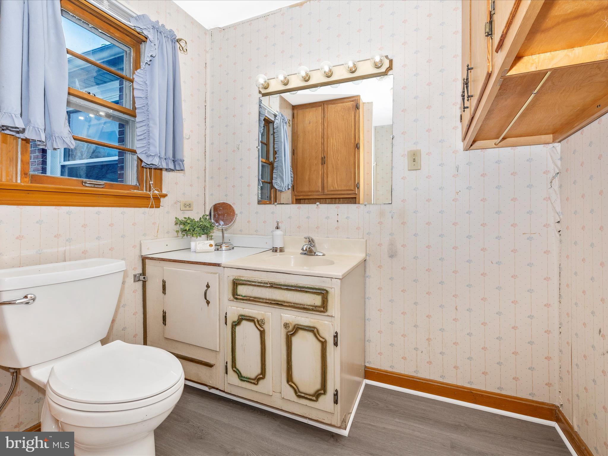 COLONIAL PARK - Residential