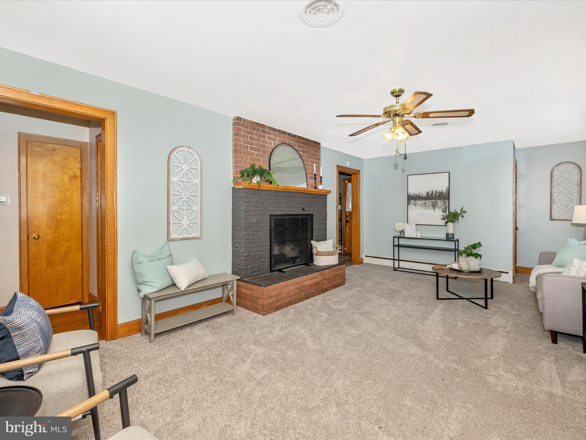 COLONIAL PARK - Residential