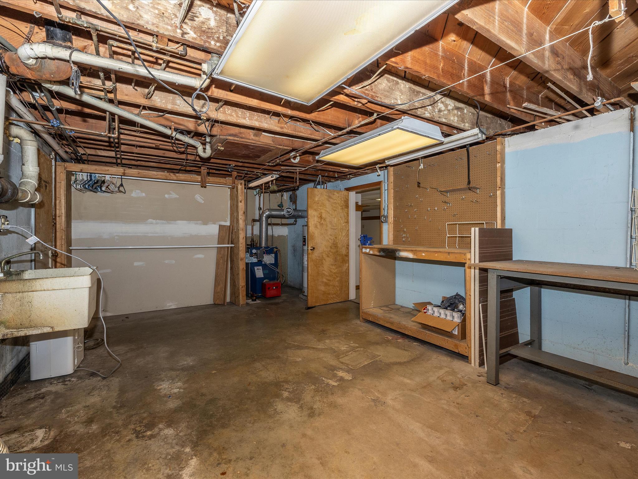 COLONIAL PARK - Residential