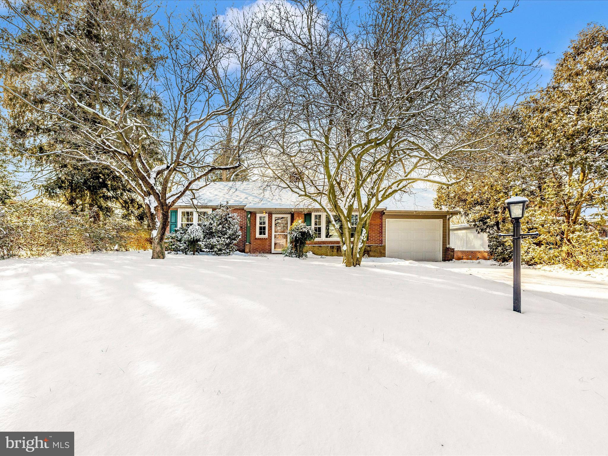 COLONIAL PARK - Residential