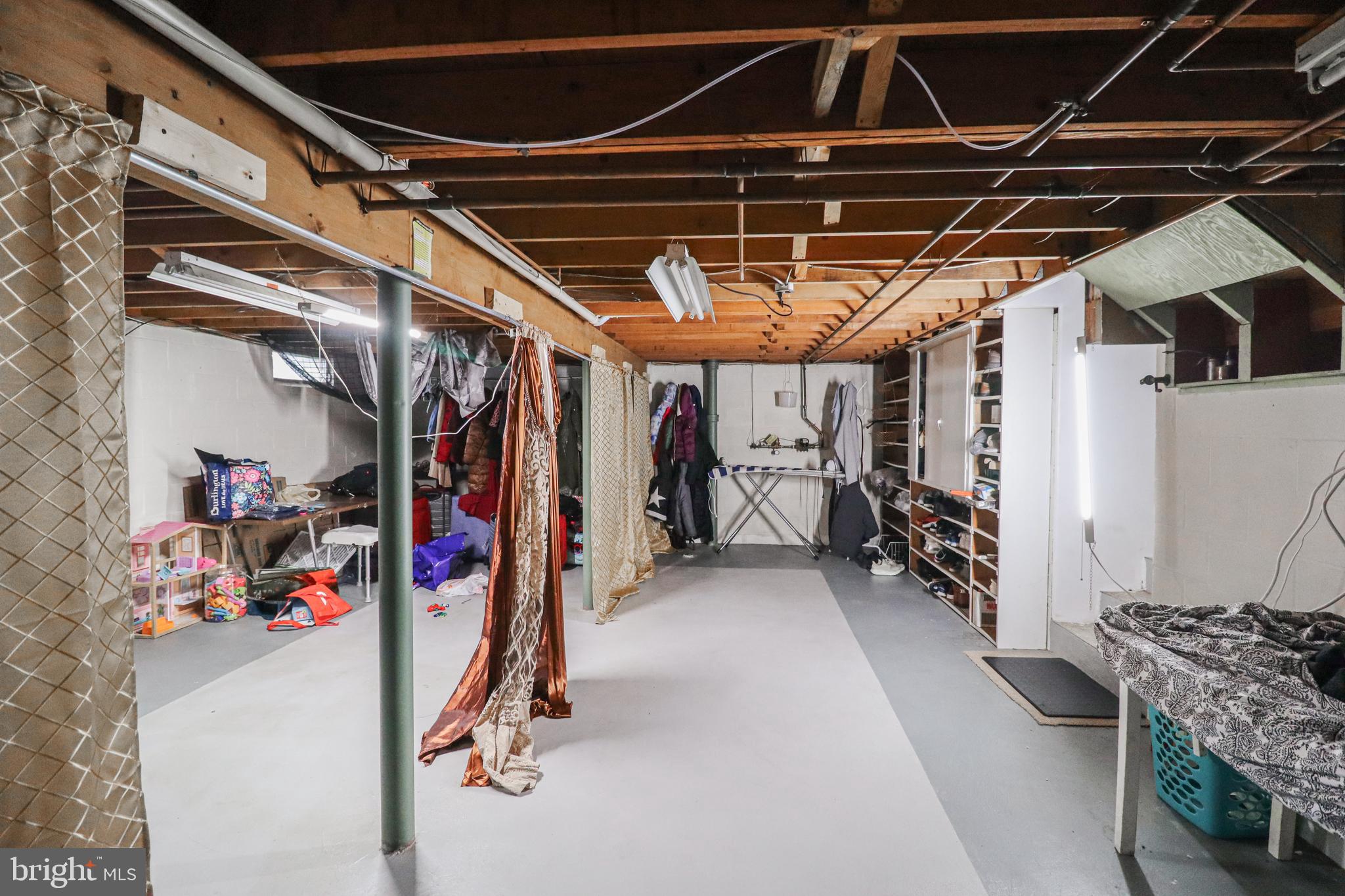 MT WOLF - Residential