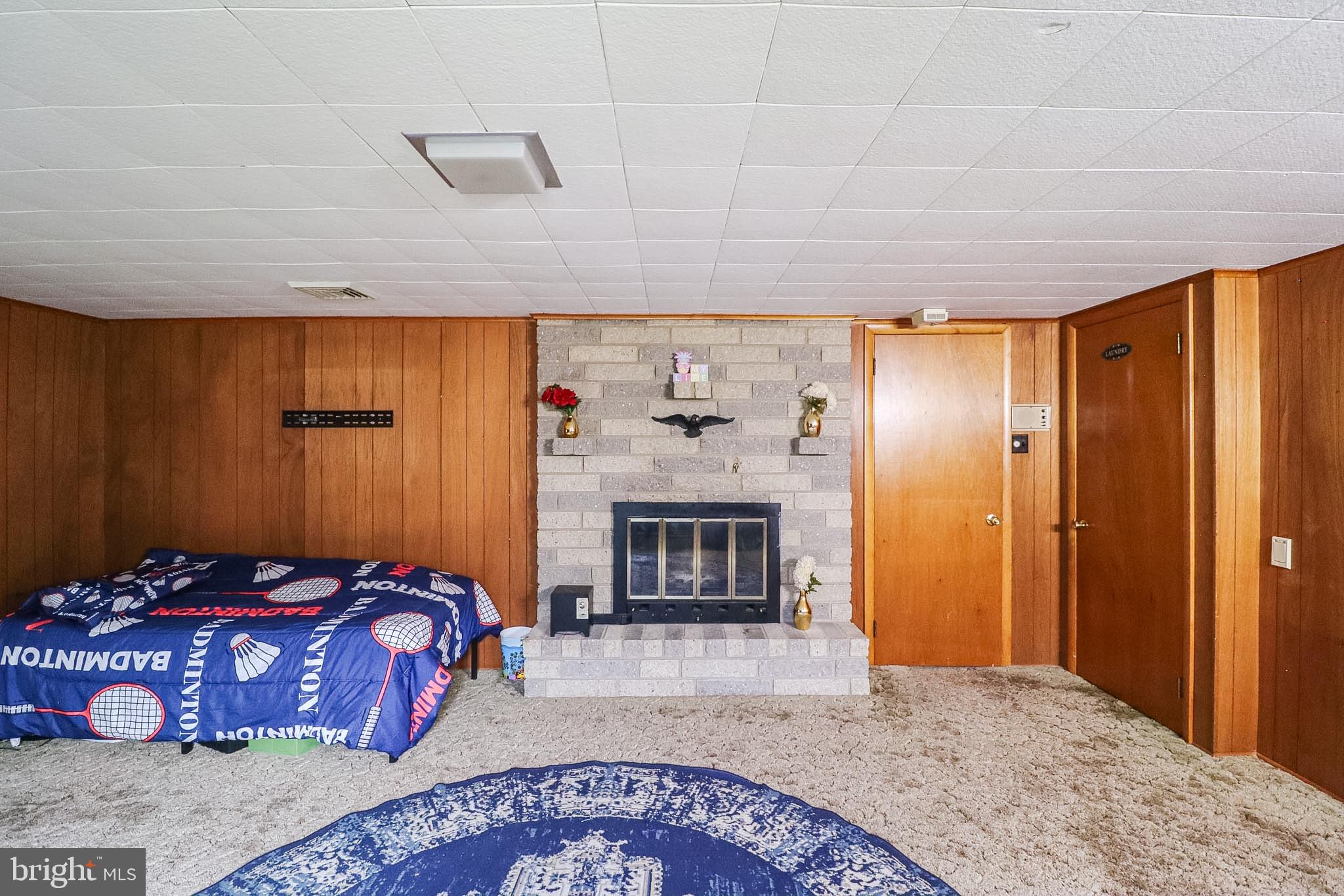 MT WOLF - Residential