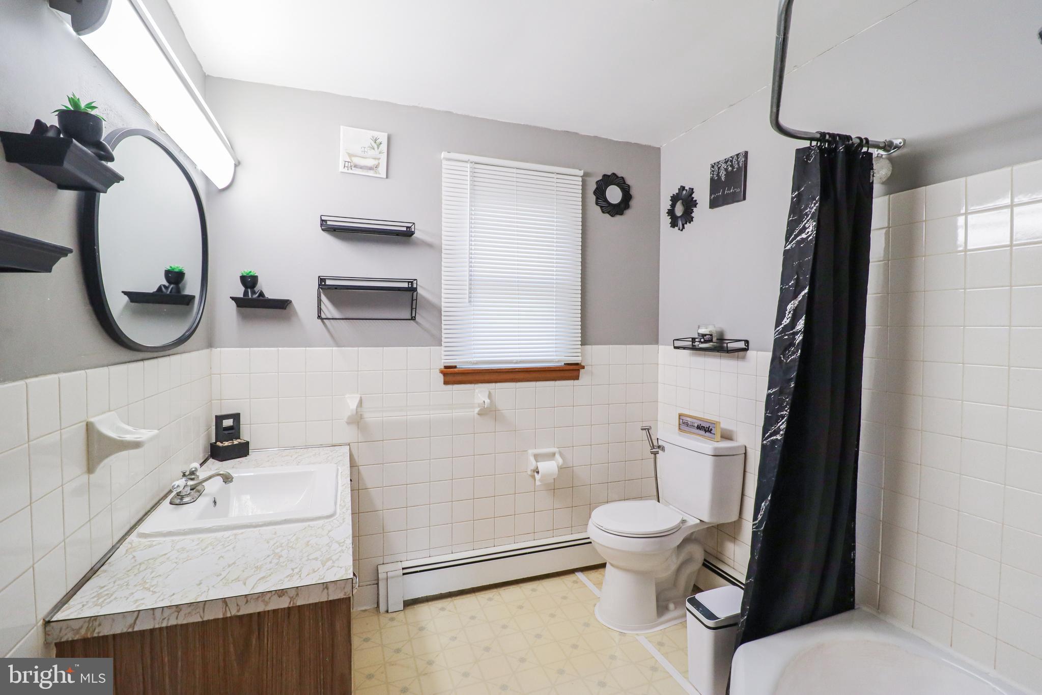 MT WOLF - Residential