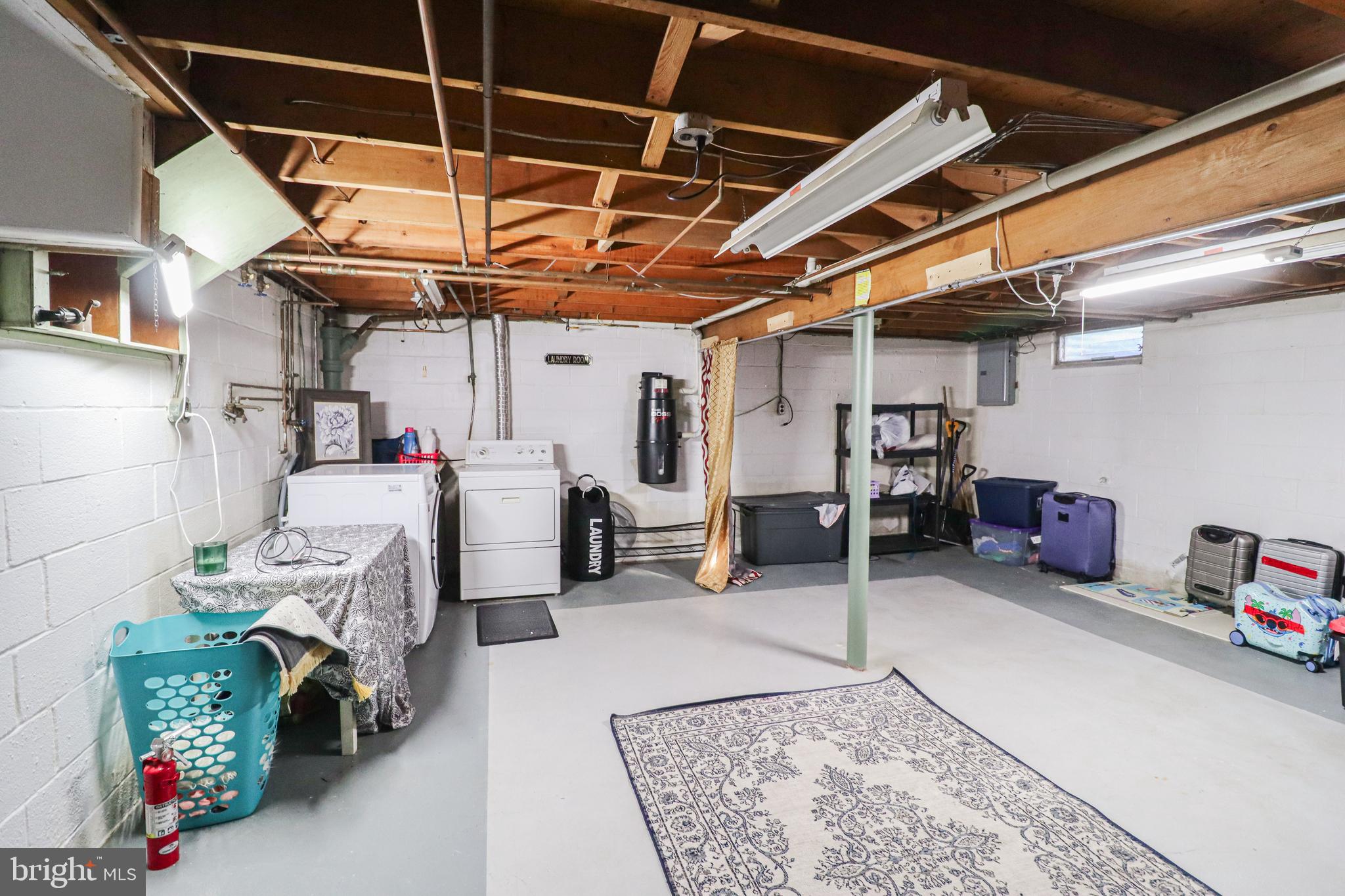 MT WOLF - Residential