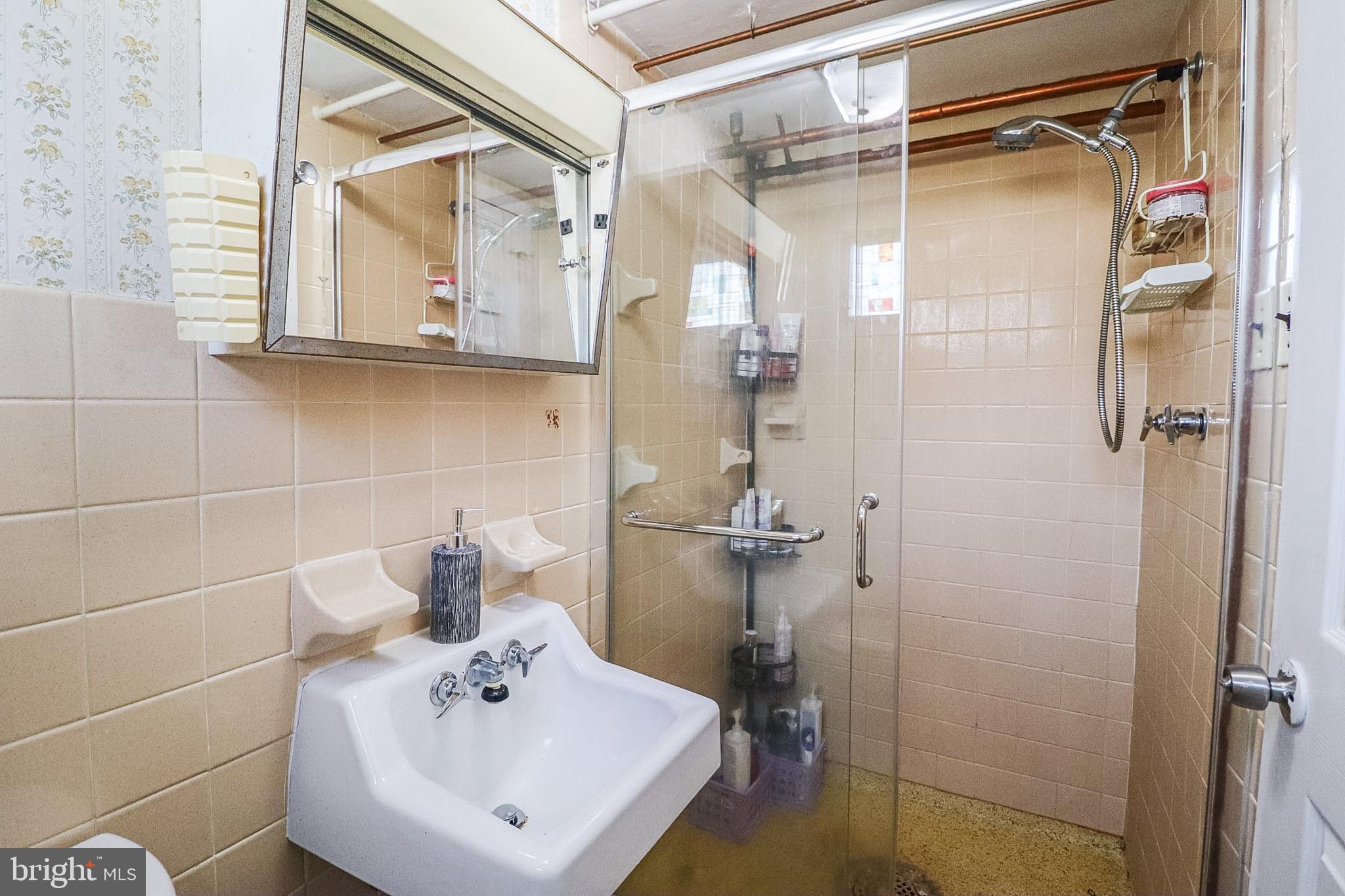 MT WOLF - Residential