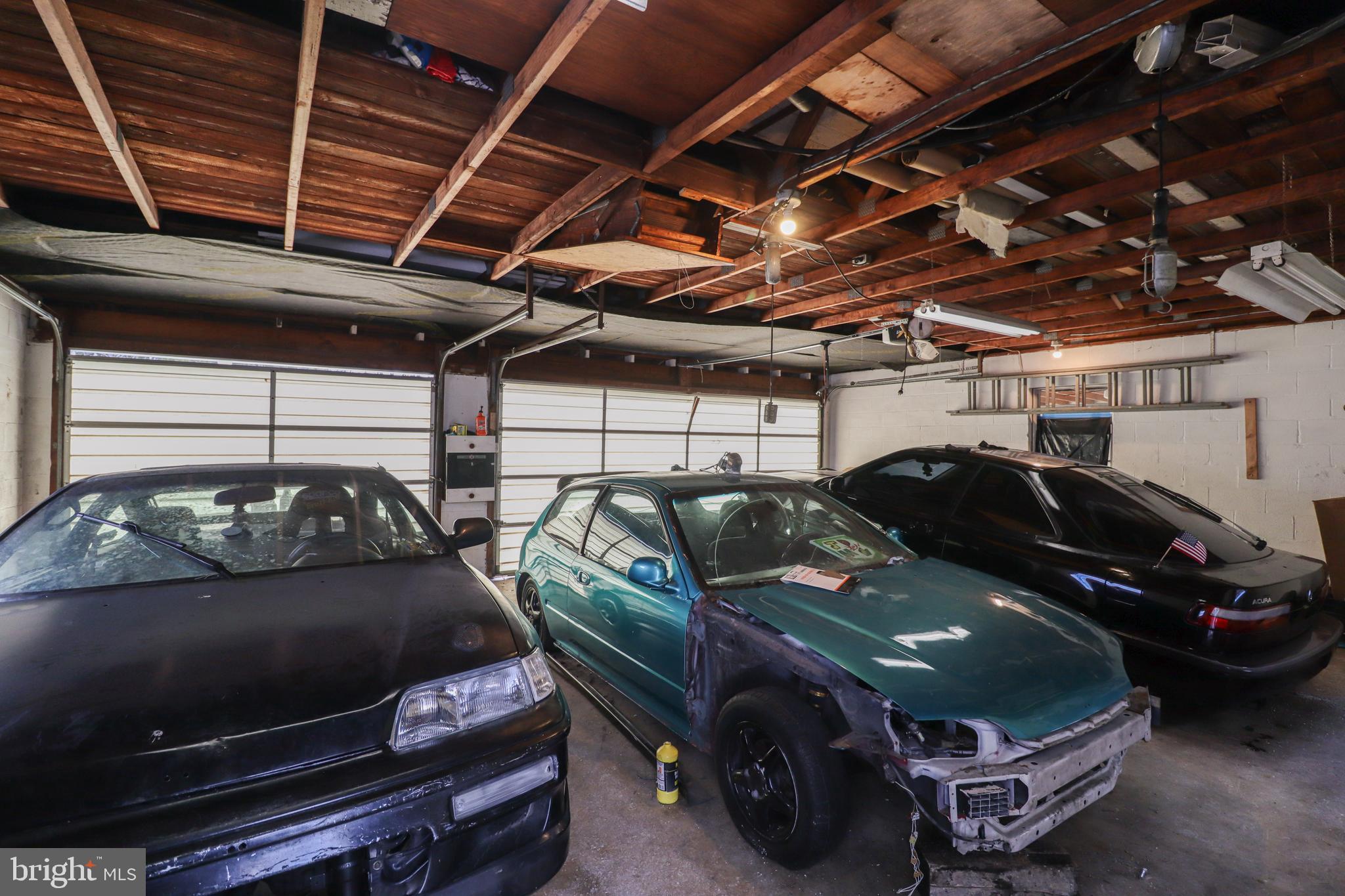 MT WOLF - Residential