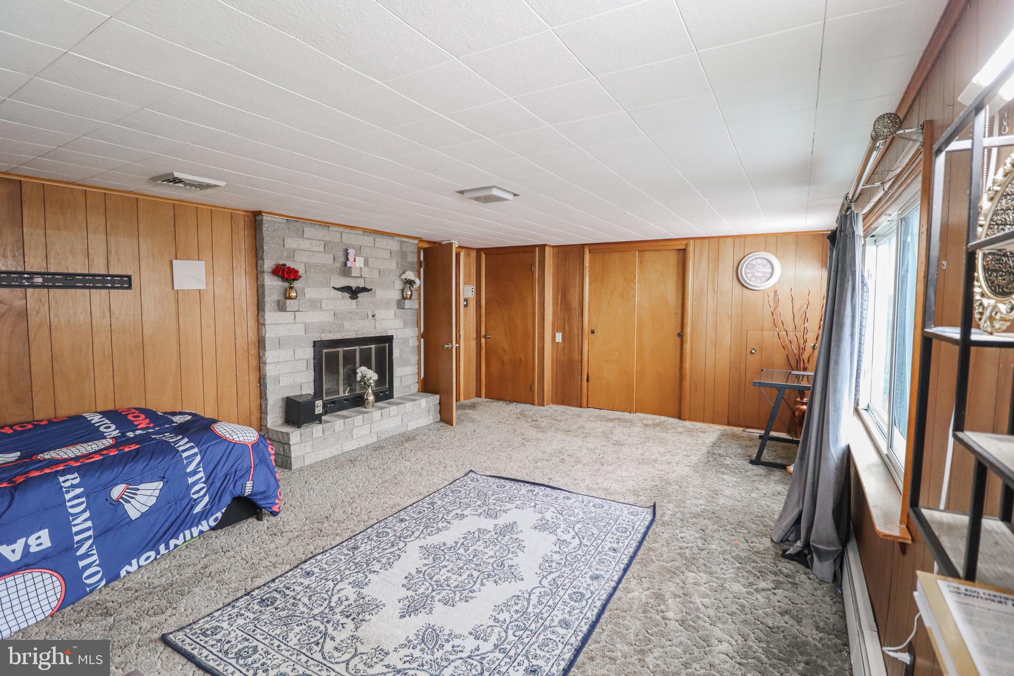 MT WOLF - Residential