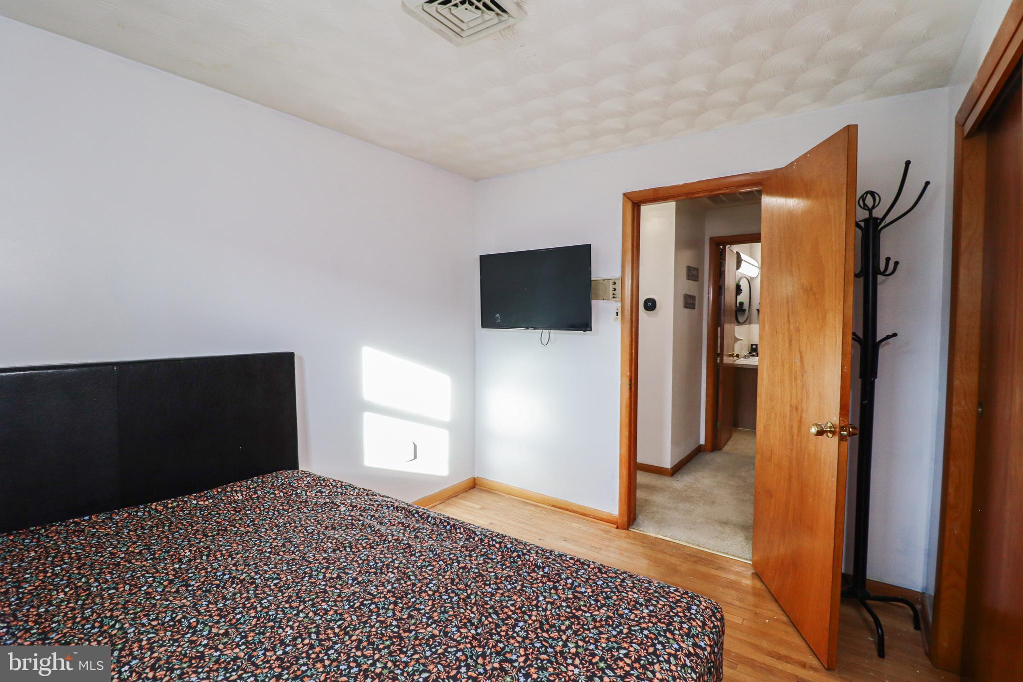 MT WOLF - Residential