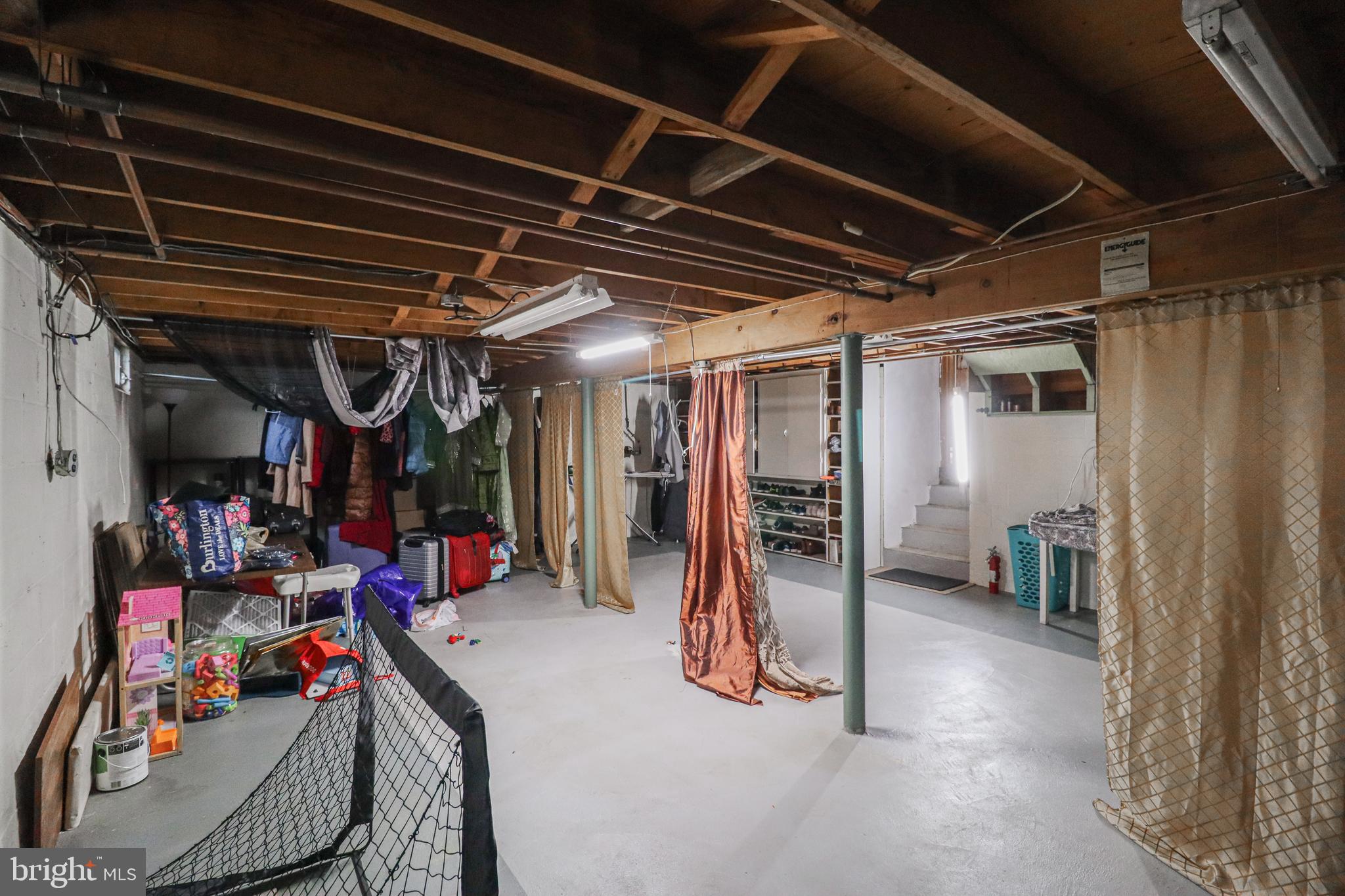 MT WOLF - Residential