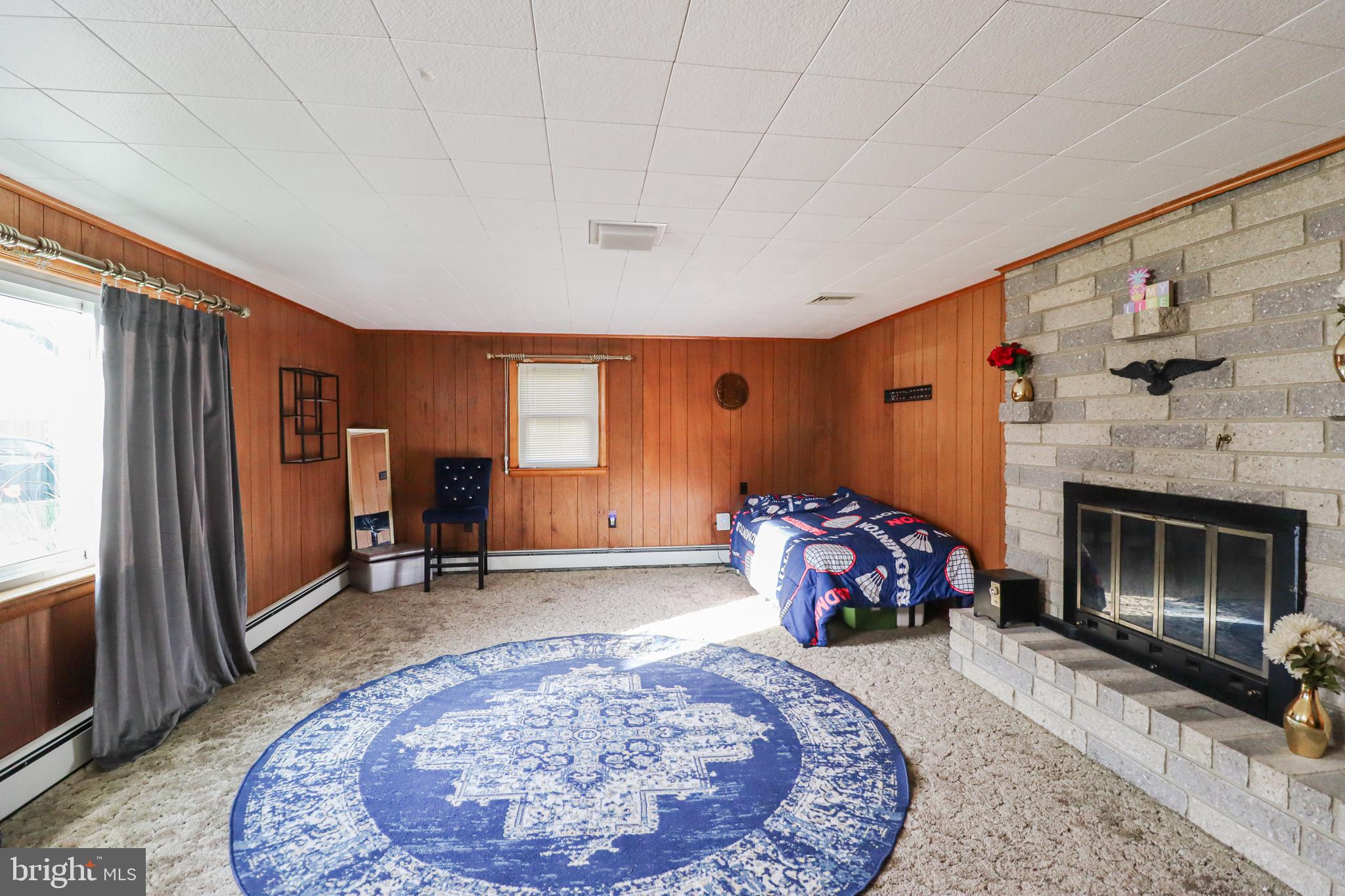 MT WOLF - Residential