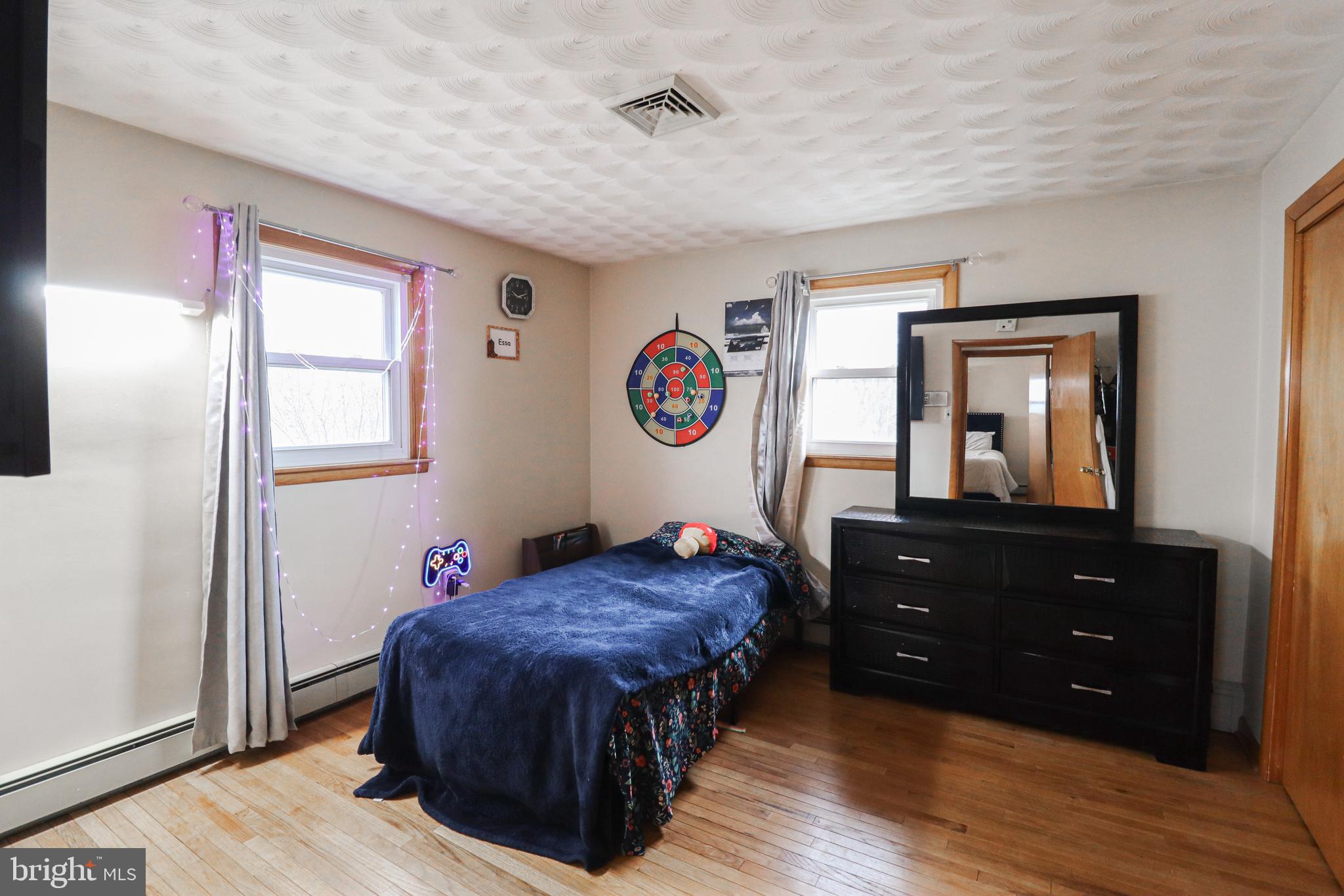 MT WOLF - Residential