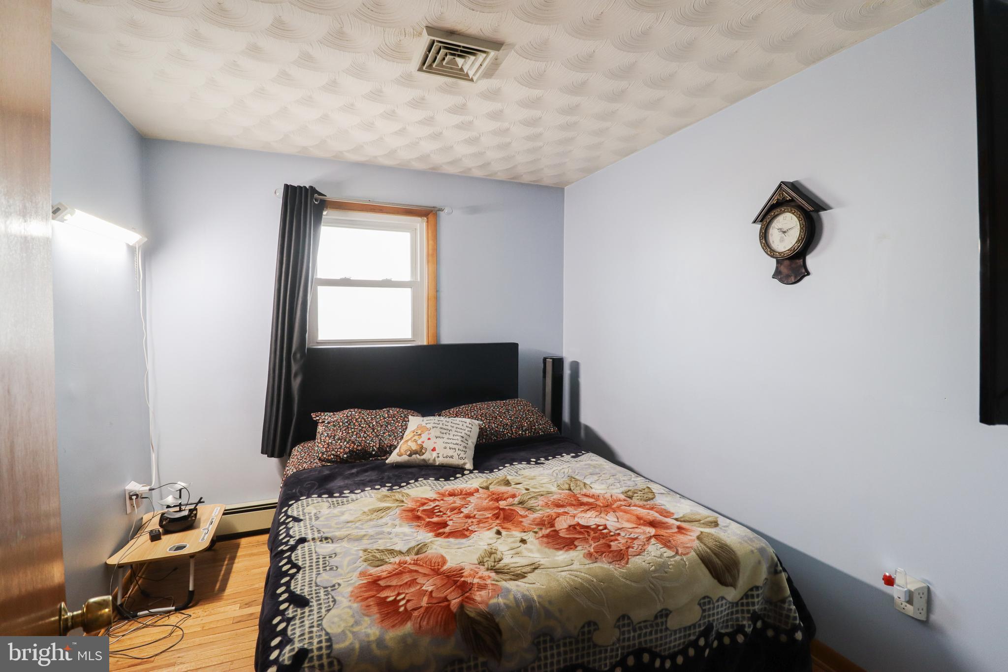 MT WOLF - Residential