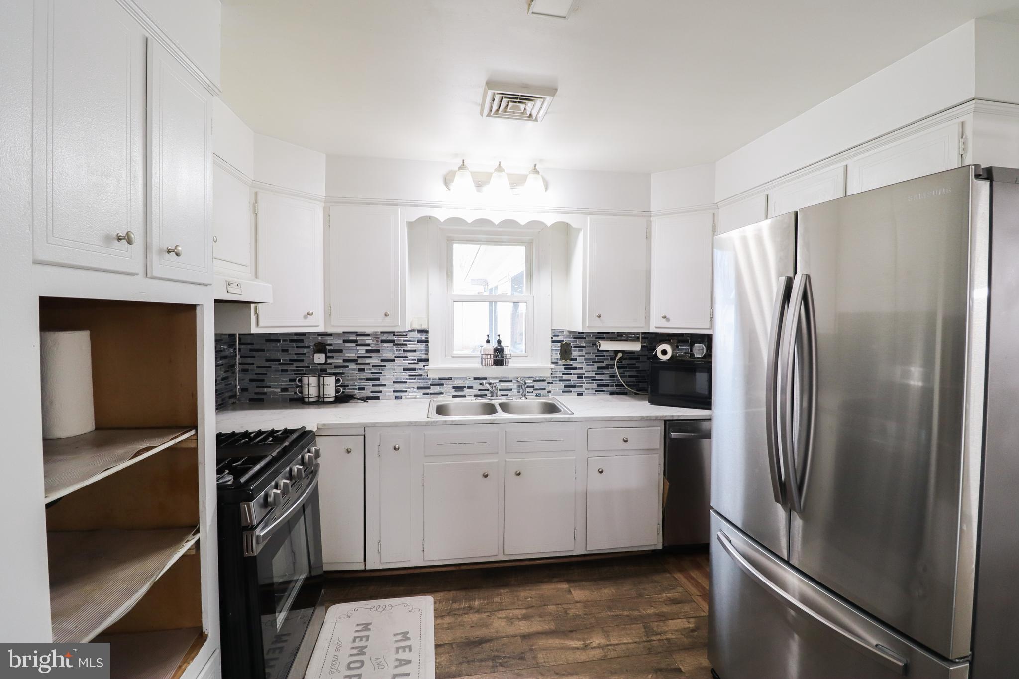 MT WOLF - Residential