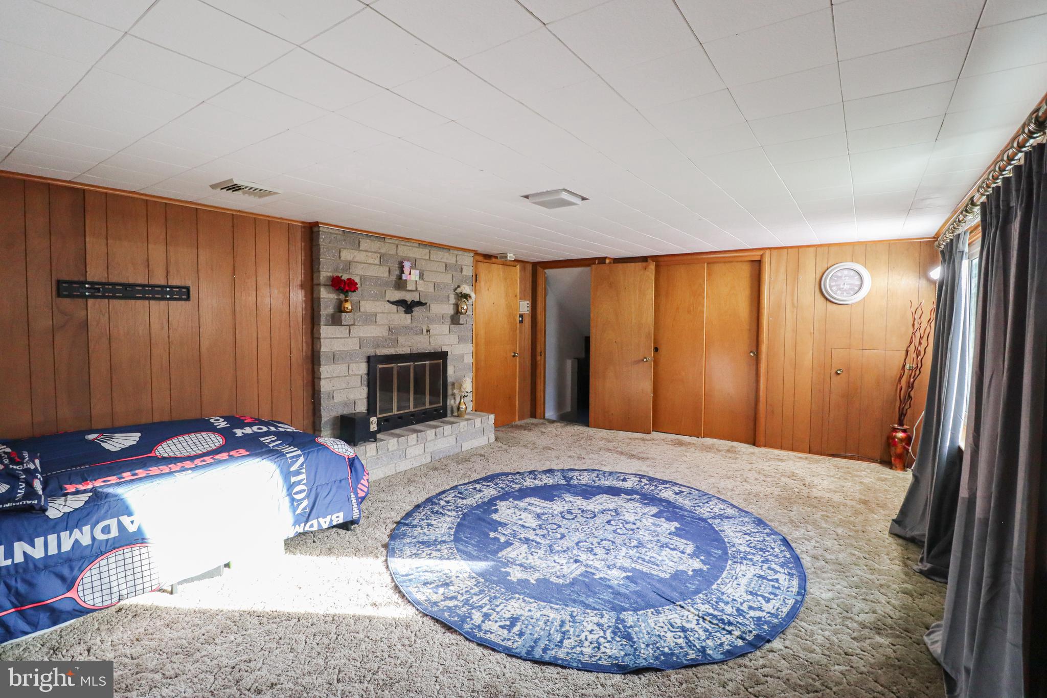 MT WOLF - Residential