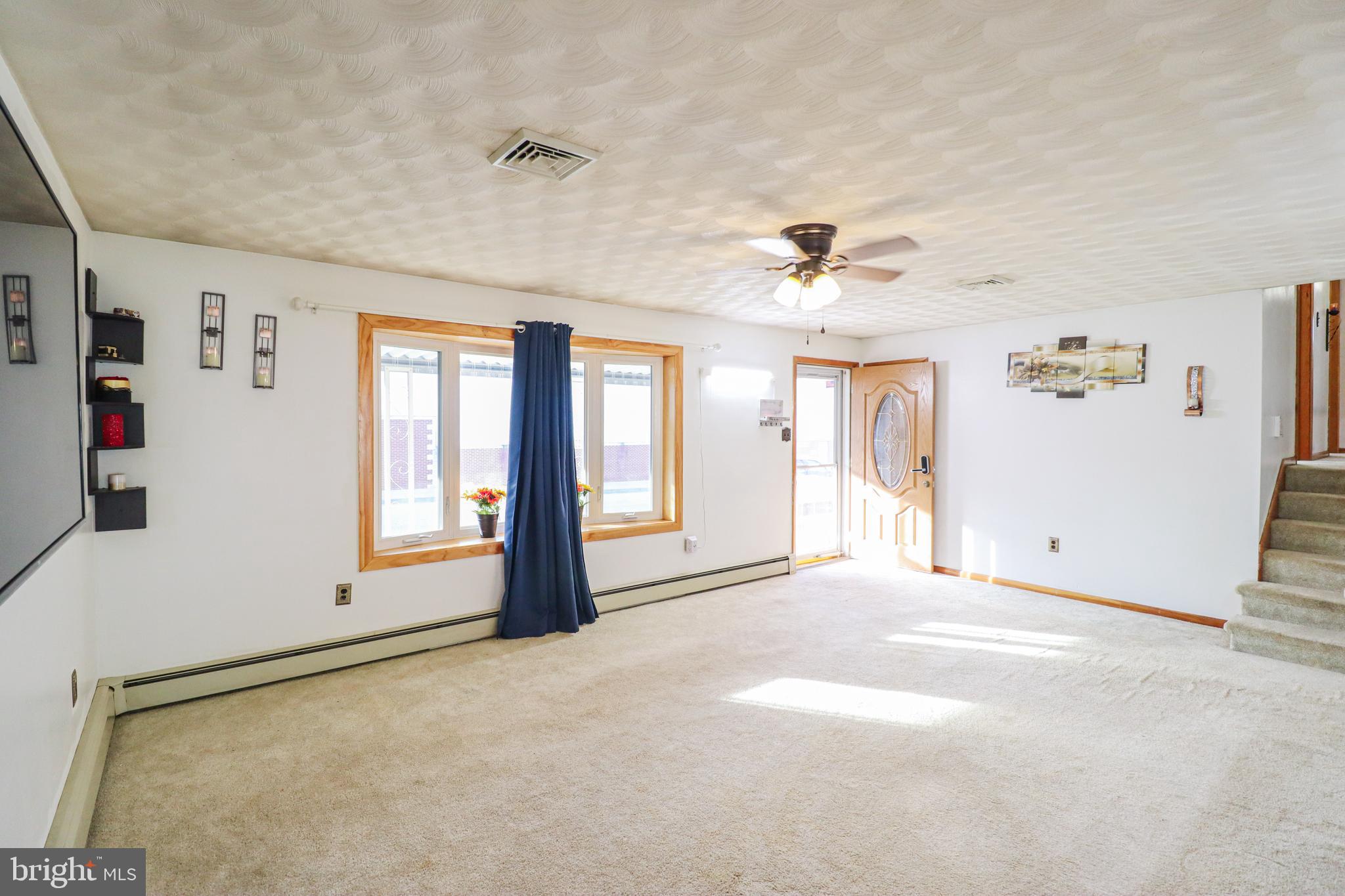 MT WOLF - Residential