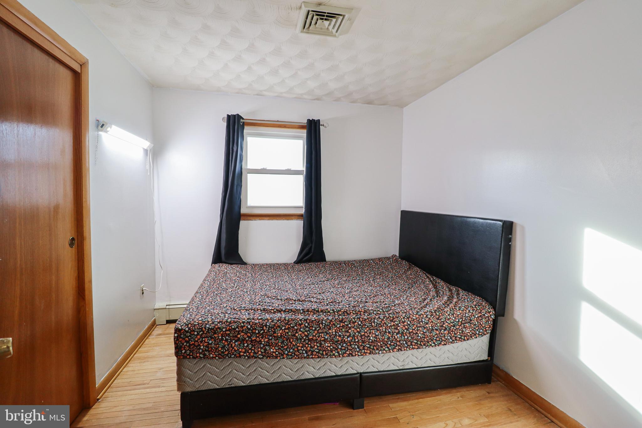 MT WOLF - Residential