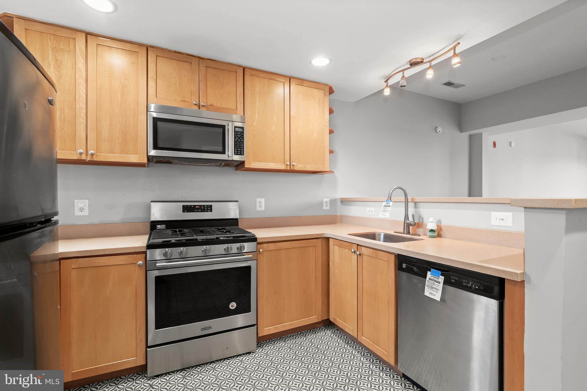 1726 ALICEANNA STREET 403-NB