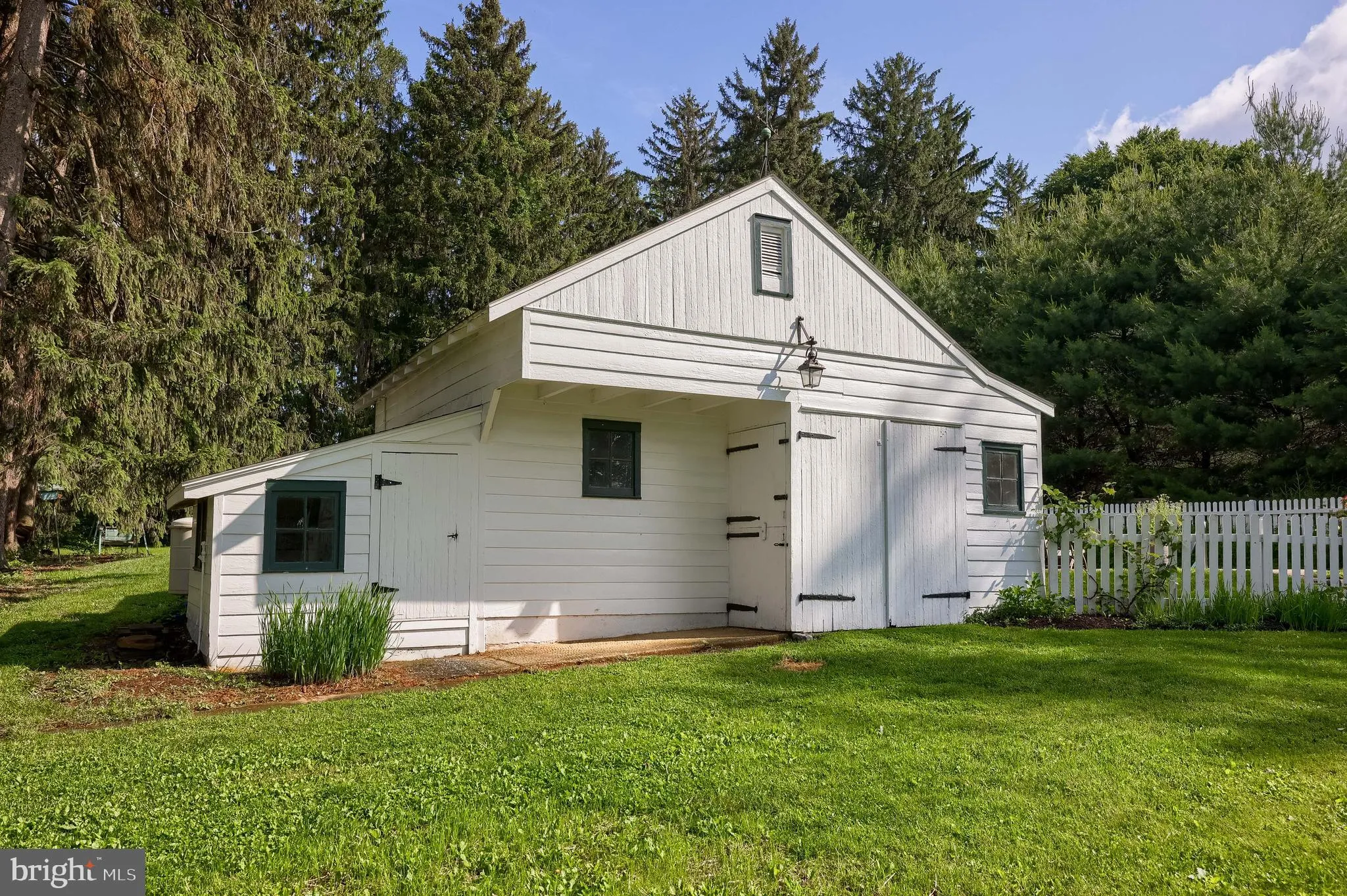 Lancaster, Pennsylvania 17603, United States, 5 Bedrooms Bedrooms, ,5 BathroomsBathrooms,Residential,Pending,141889