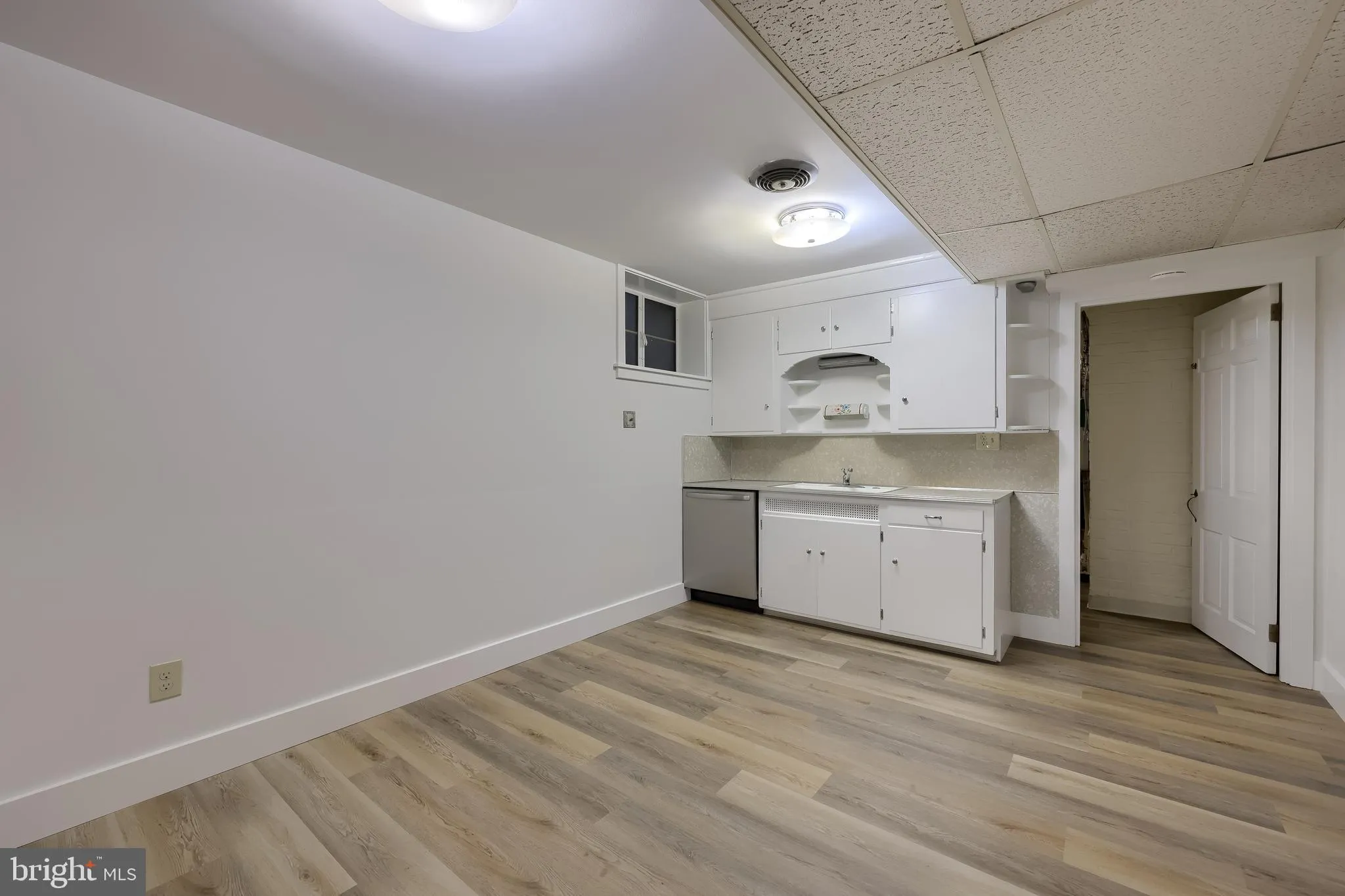 Lancaster, Pennsylvania 17603, United States, 5 Bedrooms Bedrooms, ,5 BathroomsBathrooms,Residential,Pending,141889