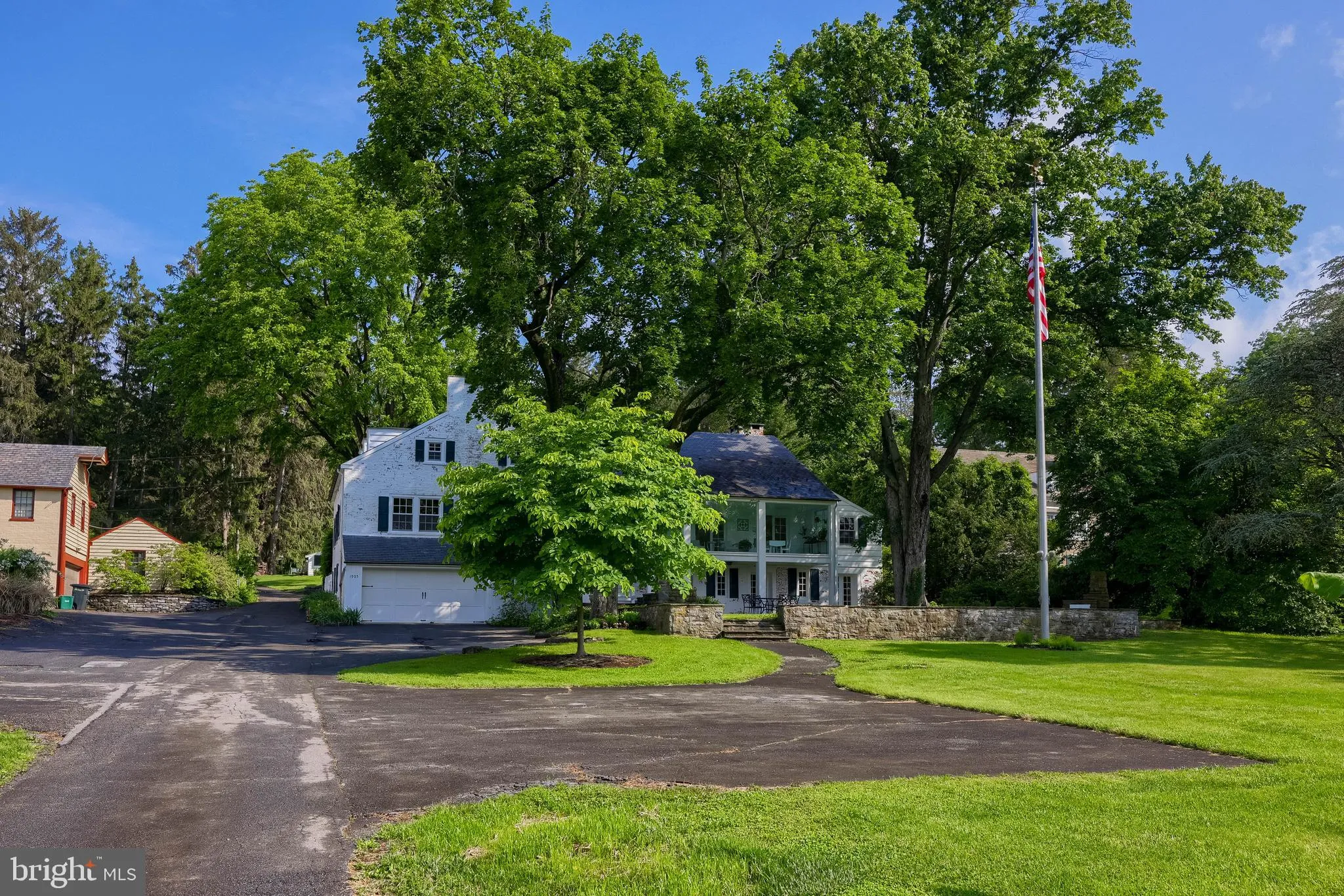 Lancaster, Pennsylvania 17603, United States, 5 Bedrooms Bedrooms, ,5 BathroomsBathrooms,Residential,Pending,141889