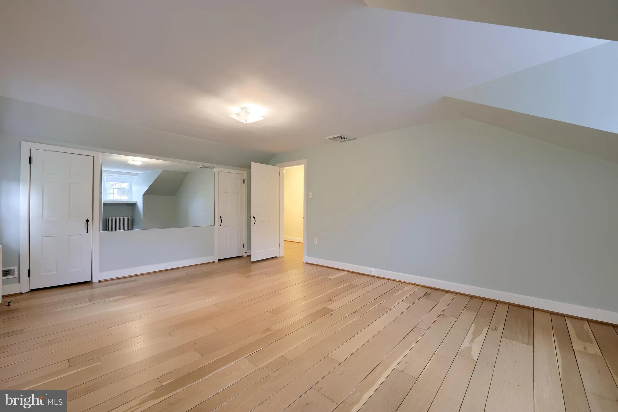 Lancaster, Pennsylvania 17603, United States, 5 Bedrooms Bedrooms, ,5 BathroomsBathrooms,Residential,Pending,141889