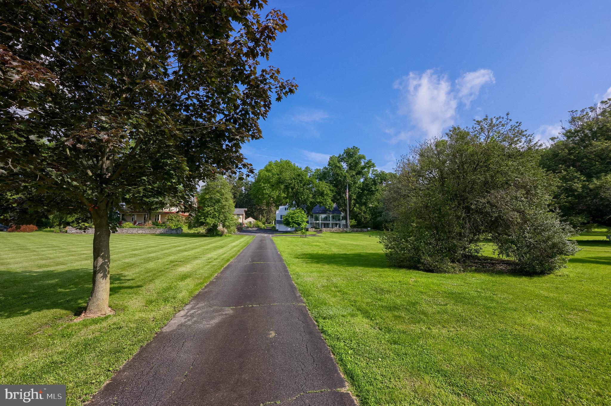 1905 MILLERSVILLE PIKE