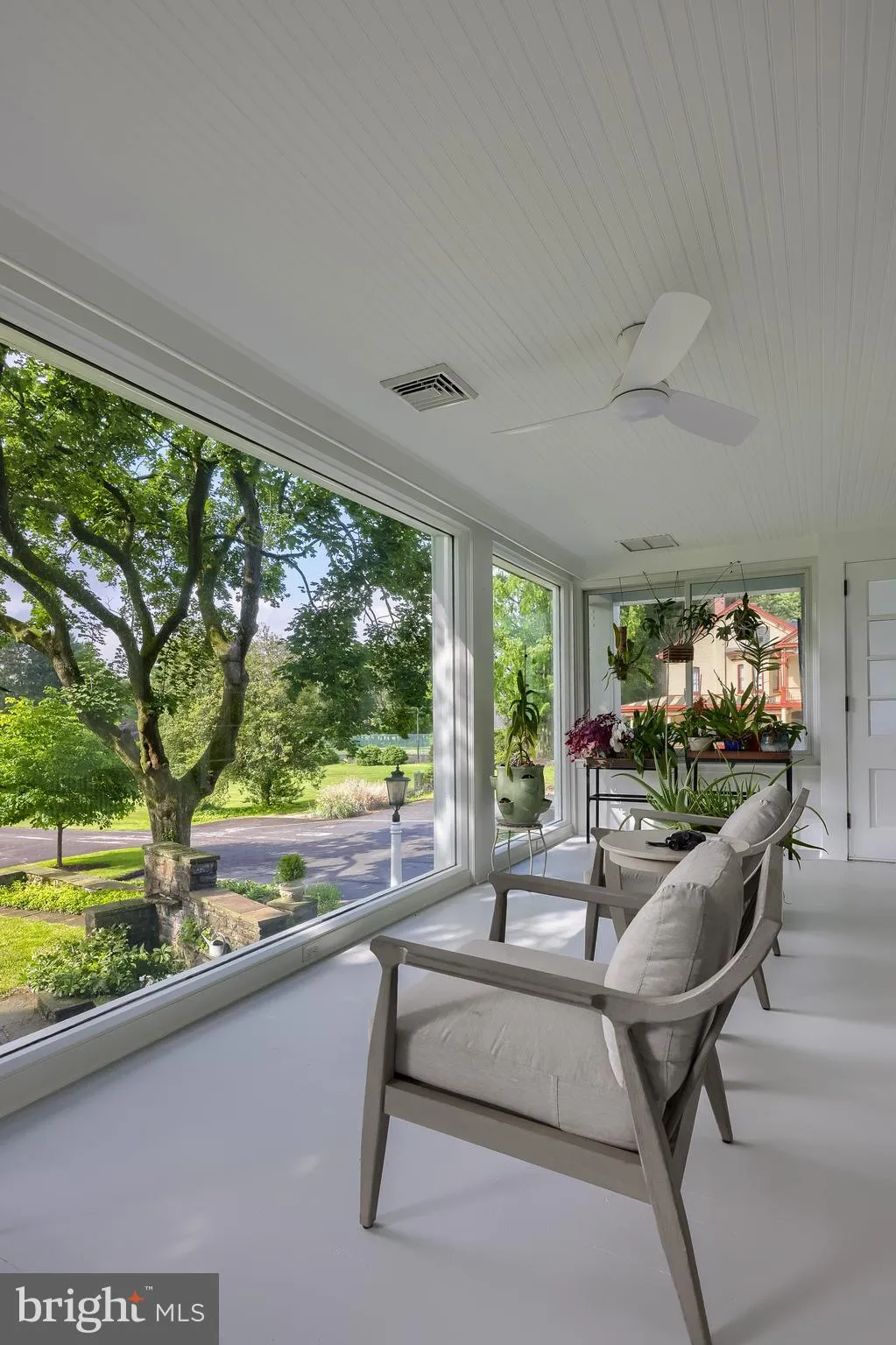 Lancaster, Pennsylvania 17603, United States, 5 Bedrooms Bedrooms, ,5 BathroomsBathrooms,Residential,Pending,141889