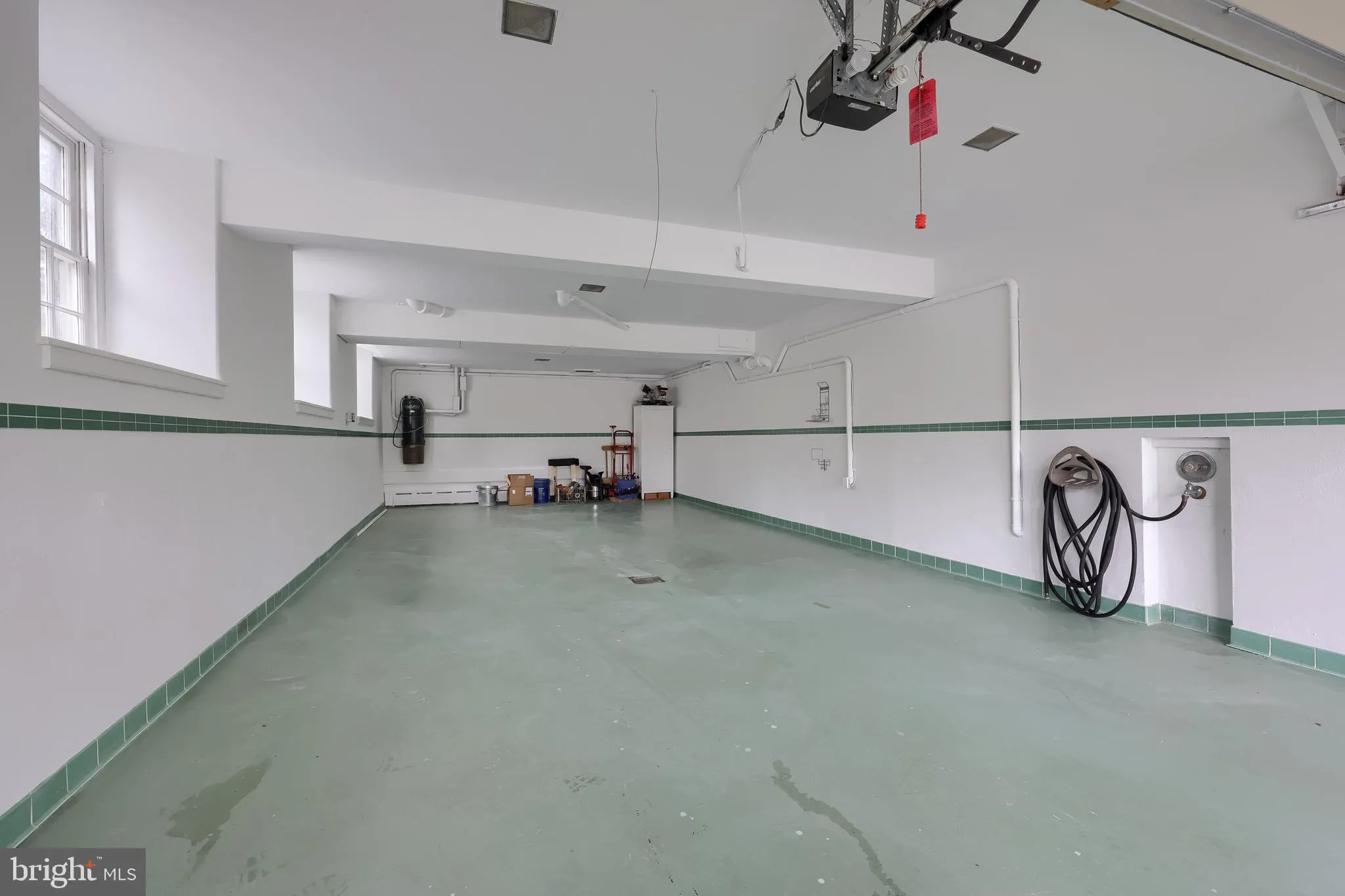 Lancaster, Pennsylvania 17603, United States, 5 Bedrooms Bedrooms, ,5 BathroomsBathrooms,Residential,Pending,141889