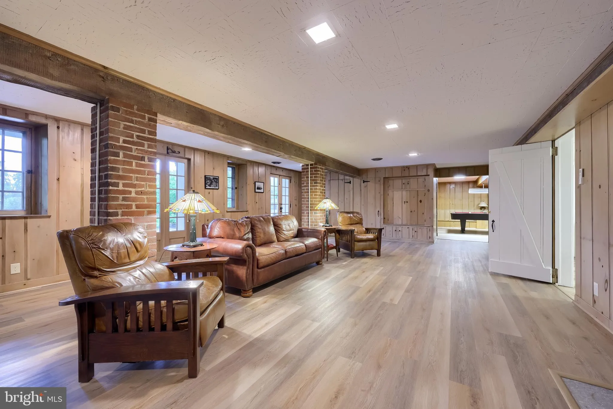 Lancaster, Pennsylvania 17603, United States, 5 Bedrooms Bedrooms, ,5 BathroomsBathrooms,Residential,Pending,141889