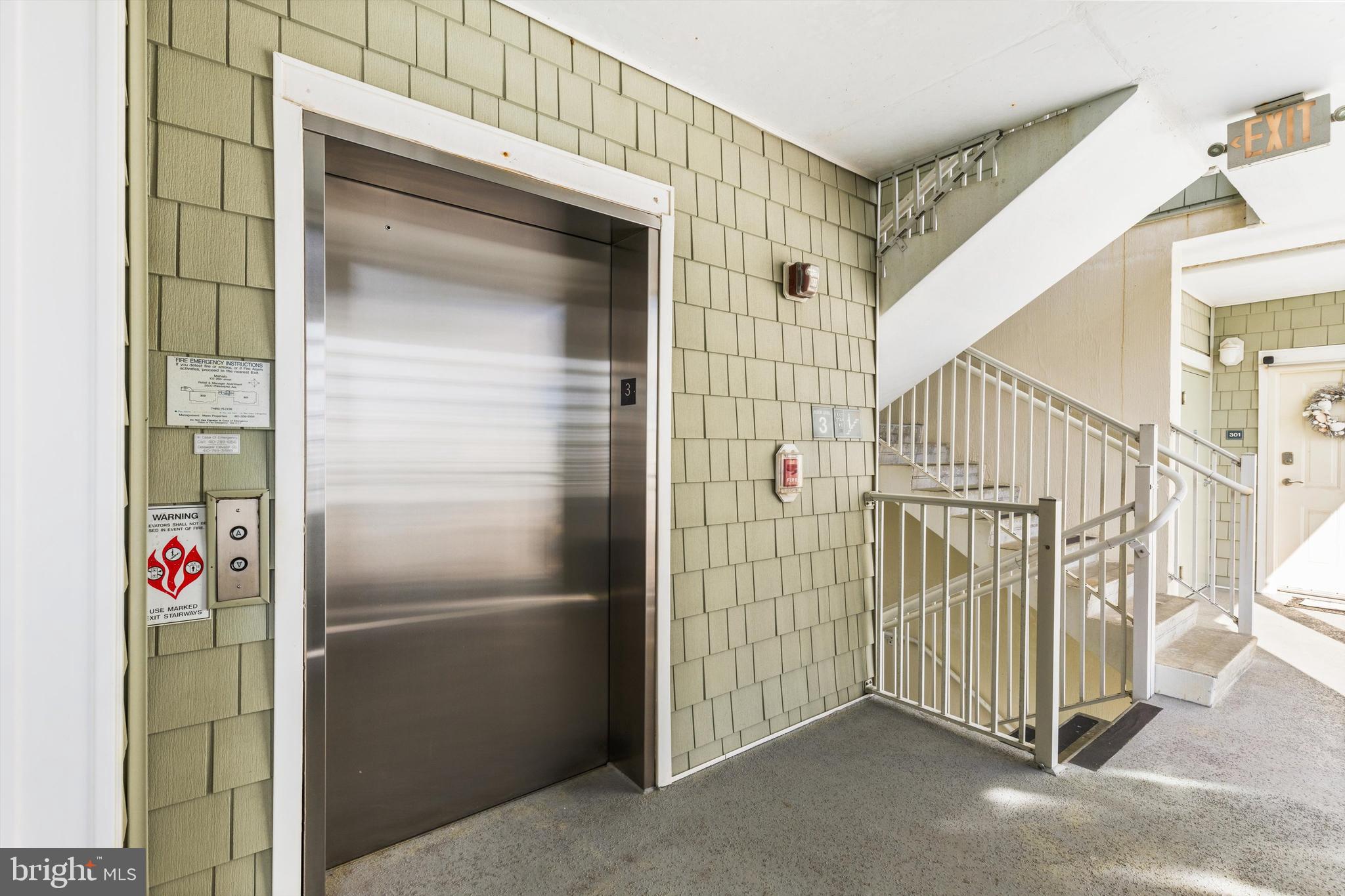 102 25TH STREET 302 MAHALO