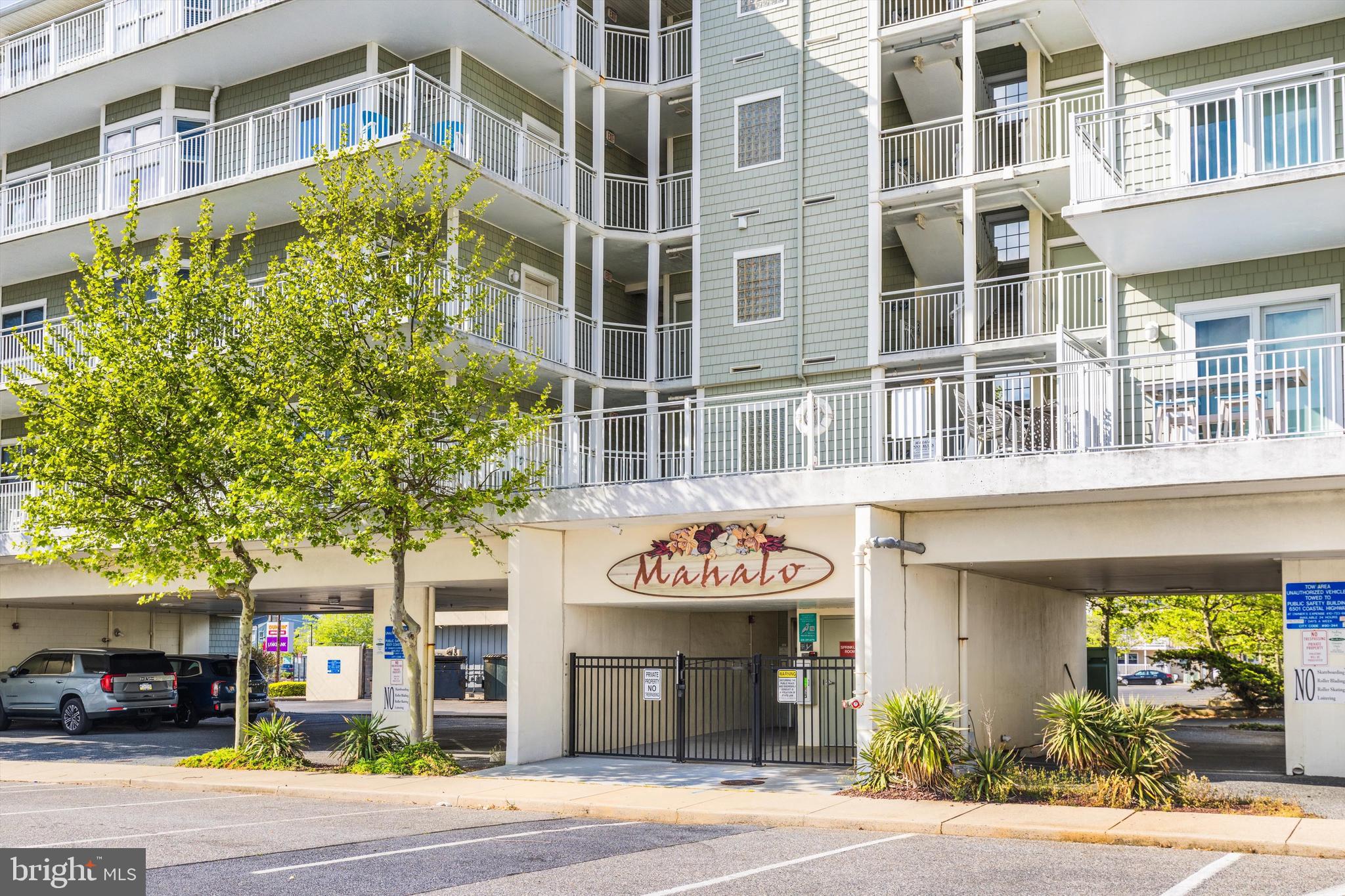 102 25TH STREET 302 MAHALO