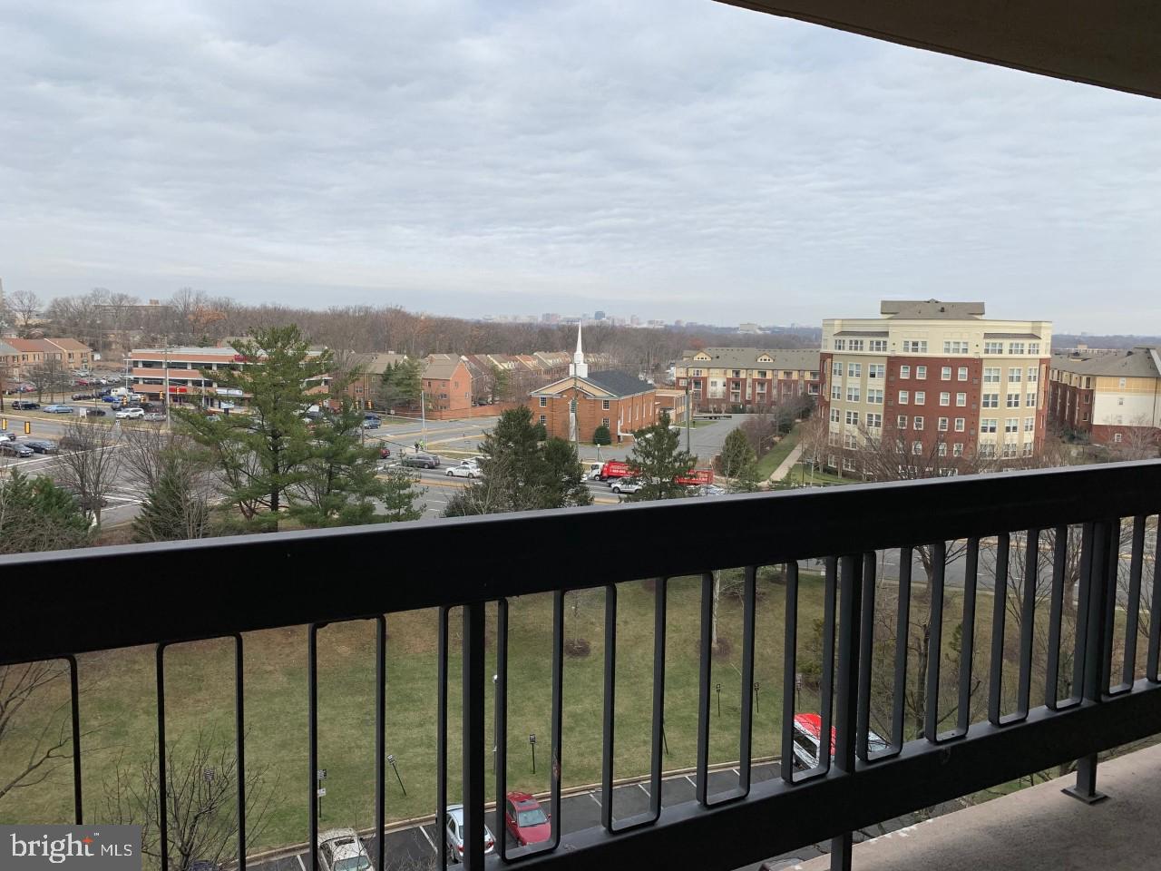 SKYLINE PLAZA - Residential Lease