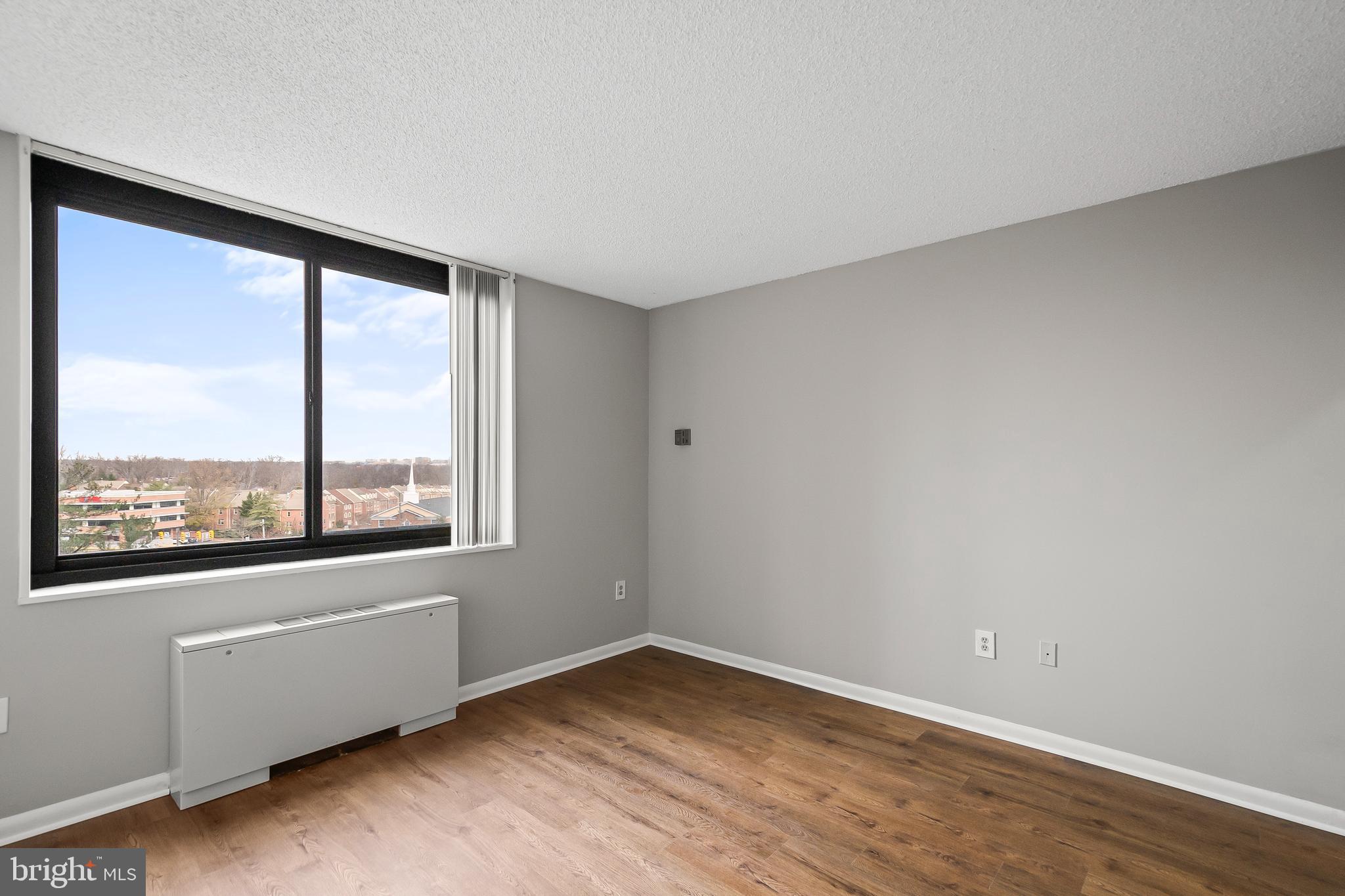 SKYLINE PLAZA - Residential Lease