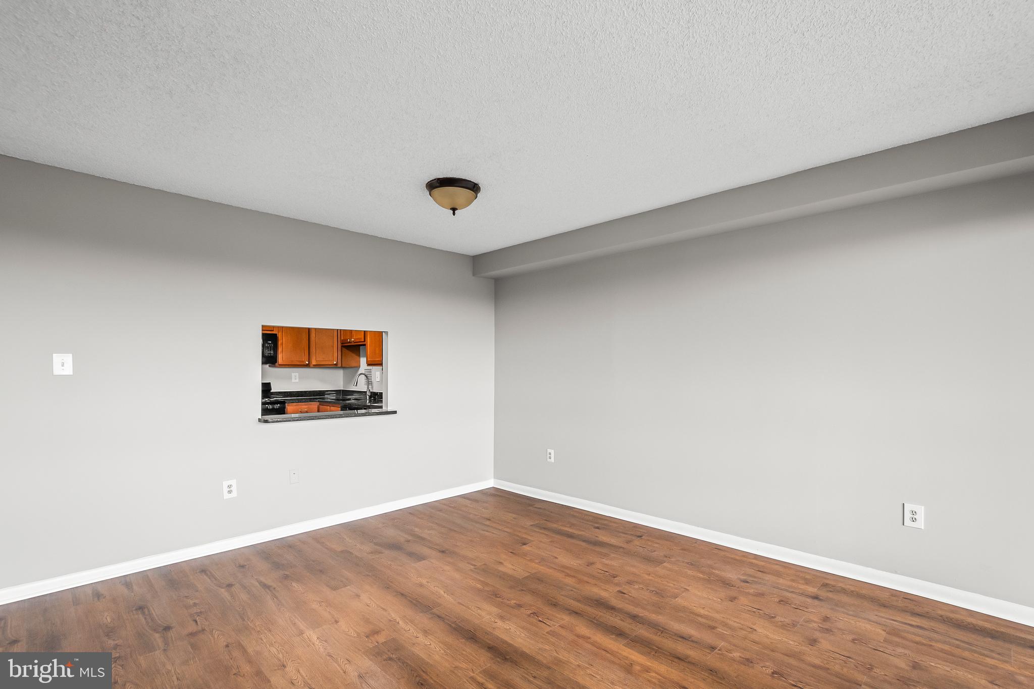 SKYLINE PLAZA - Residential Lease