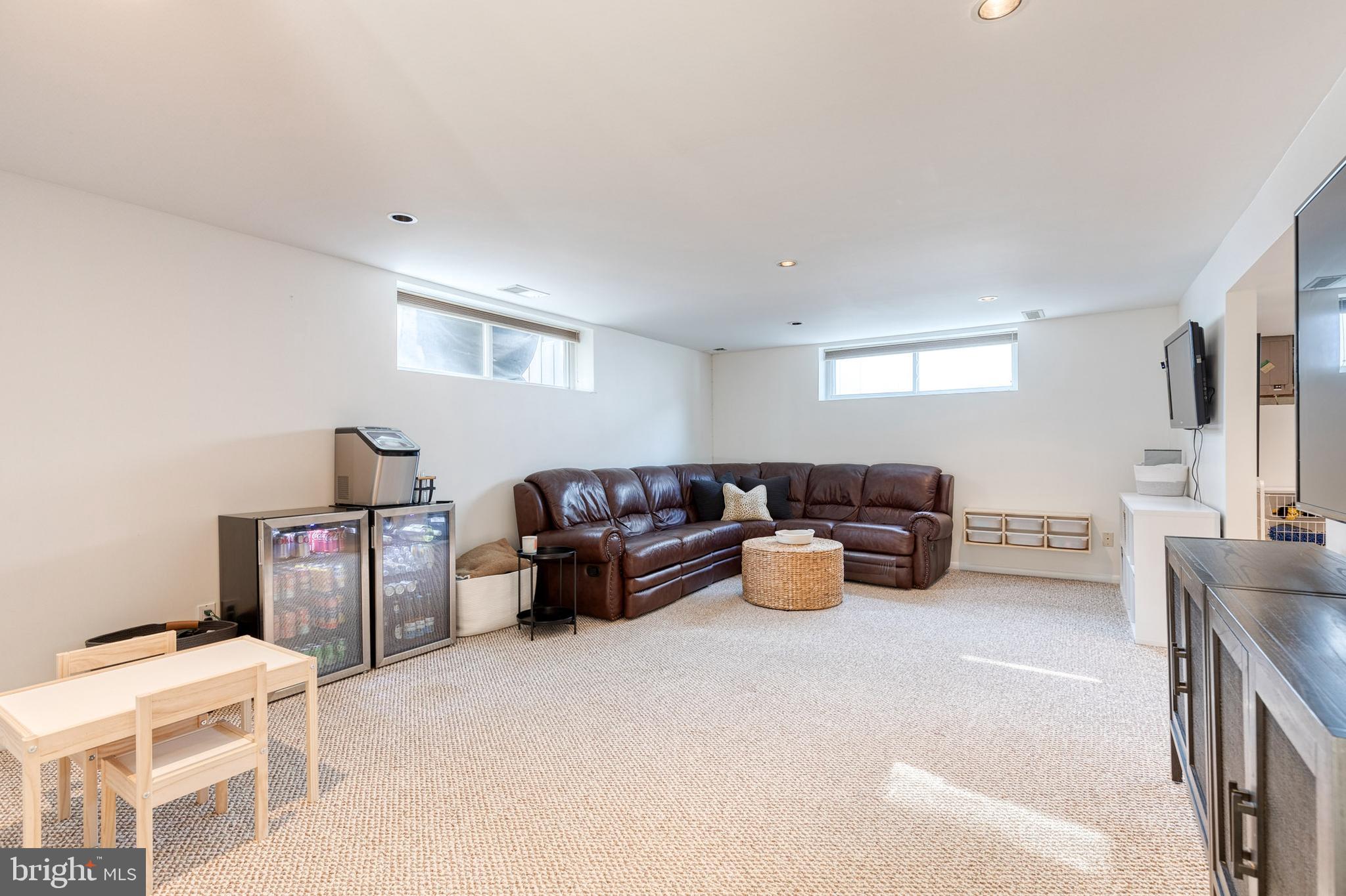 MONTROSE - Residential